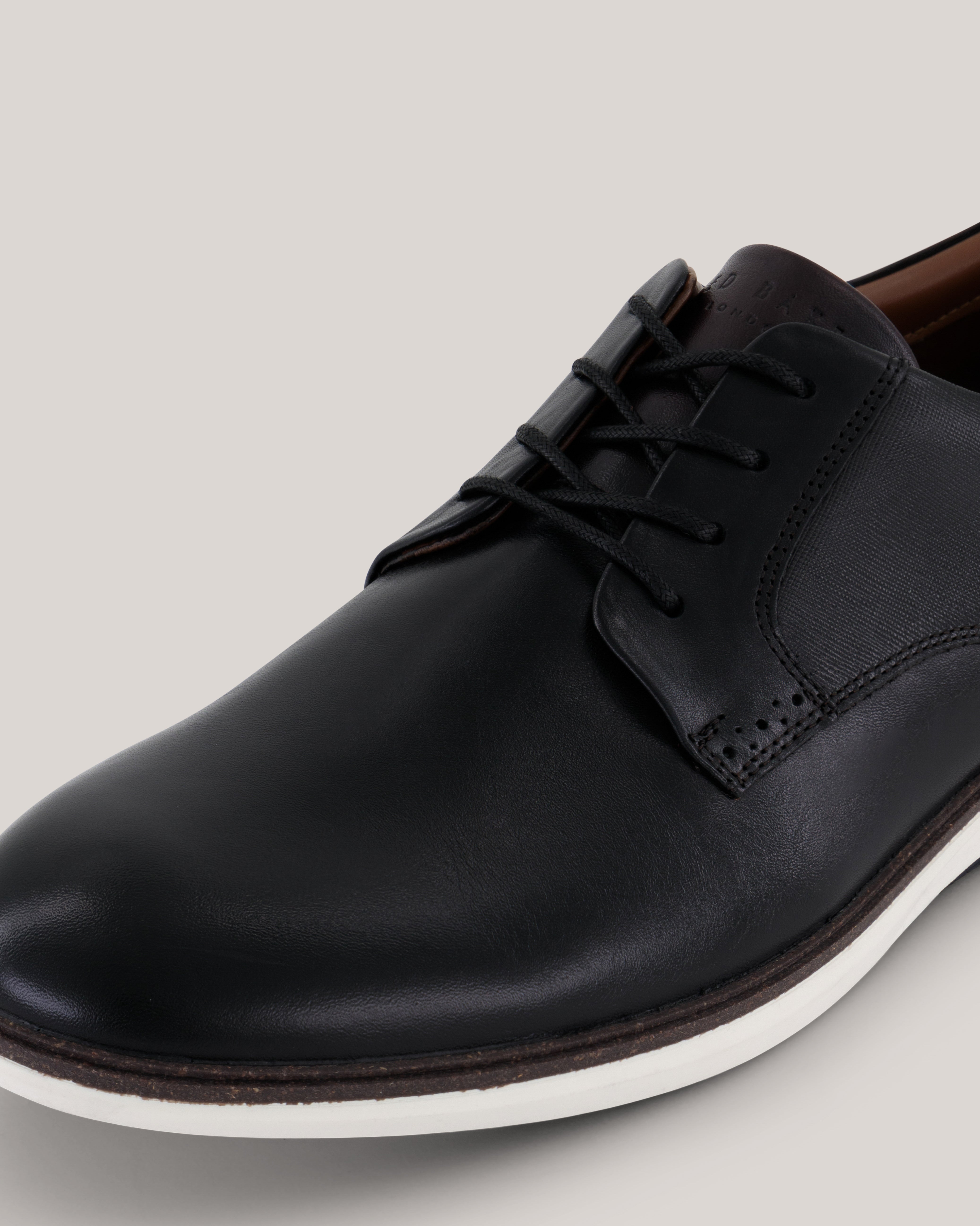 Huxxley Hybrid Shoe Black