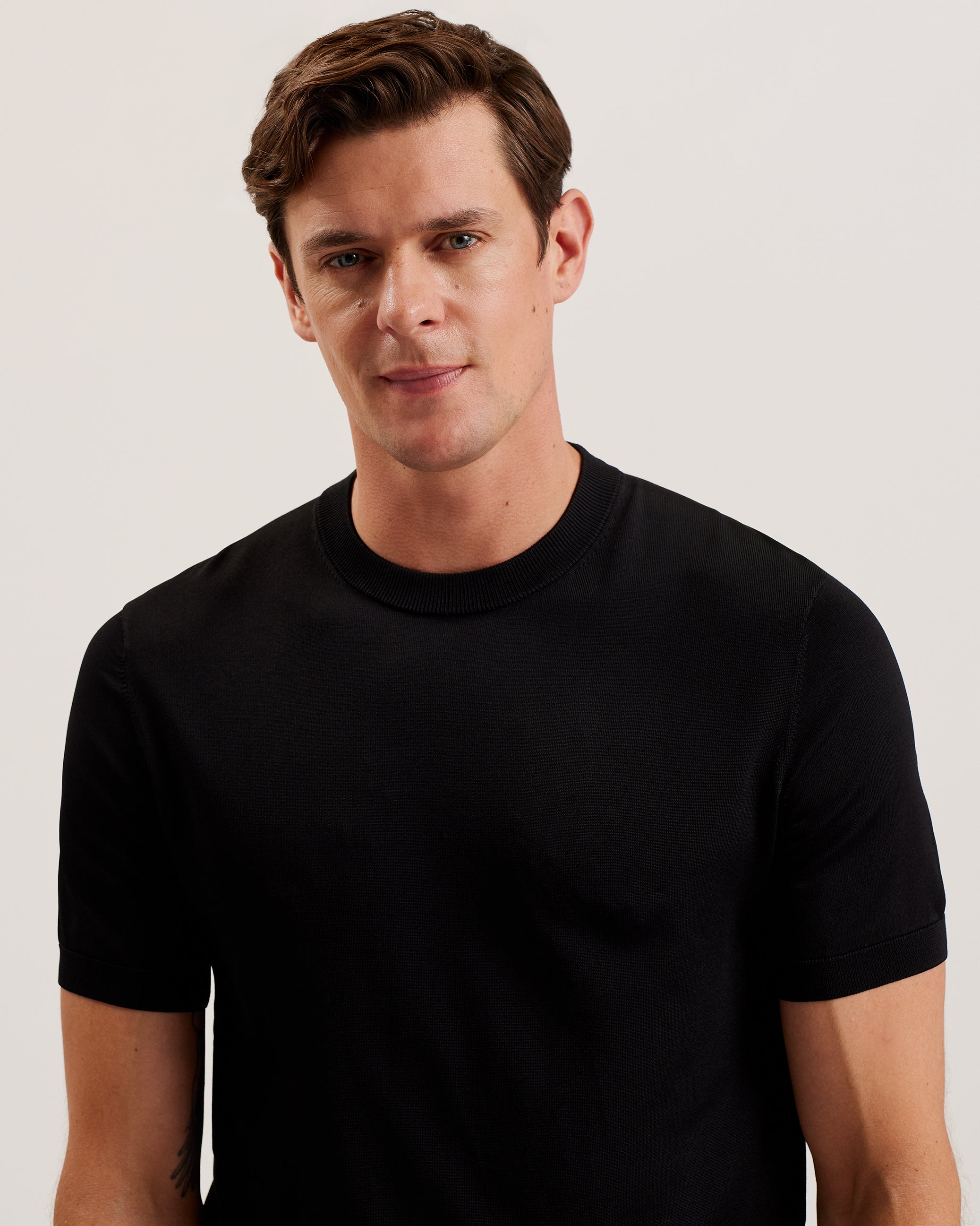 Reyon Short Sleeve Rayon T-Shirt Black