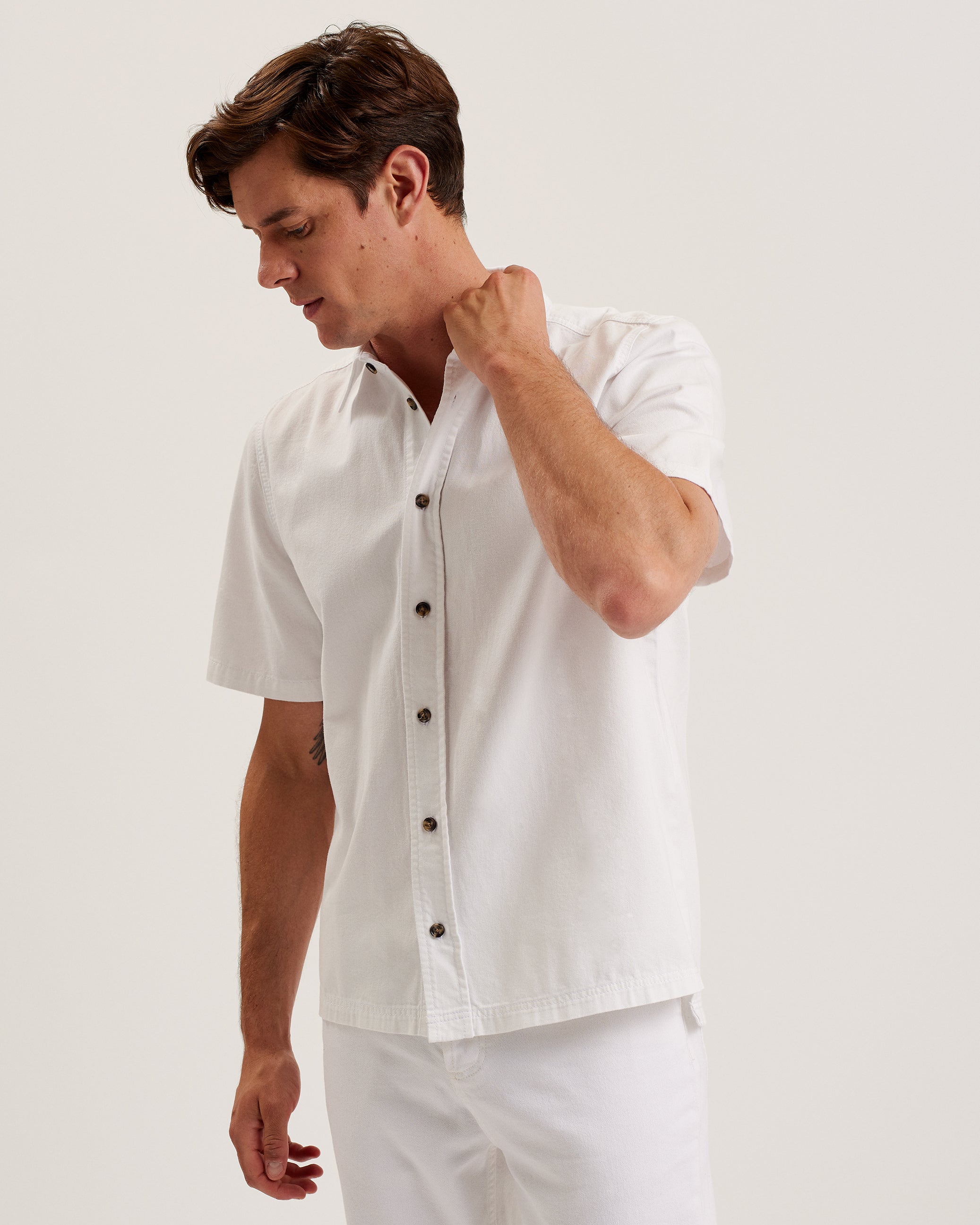 Veyles Short Sleeve Oversized Denim Shirt White
