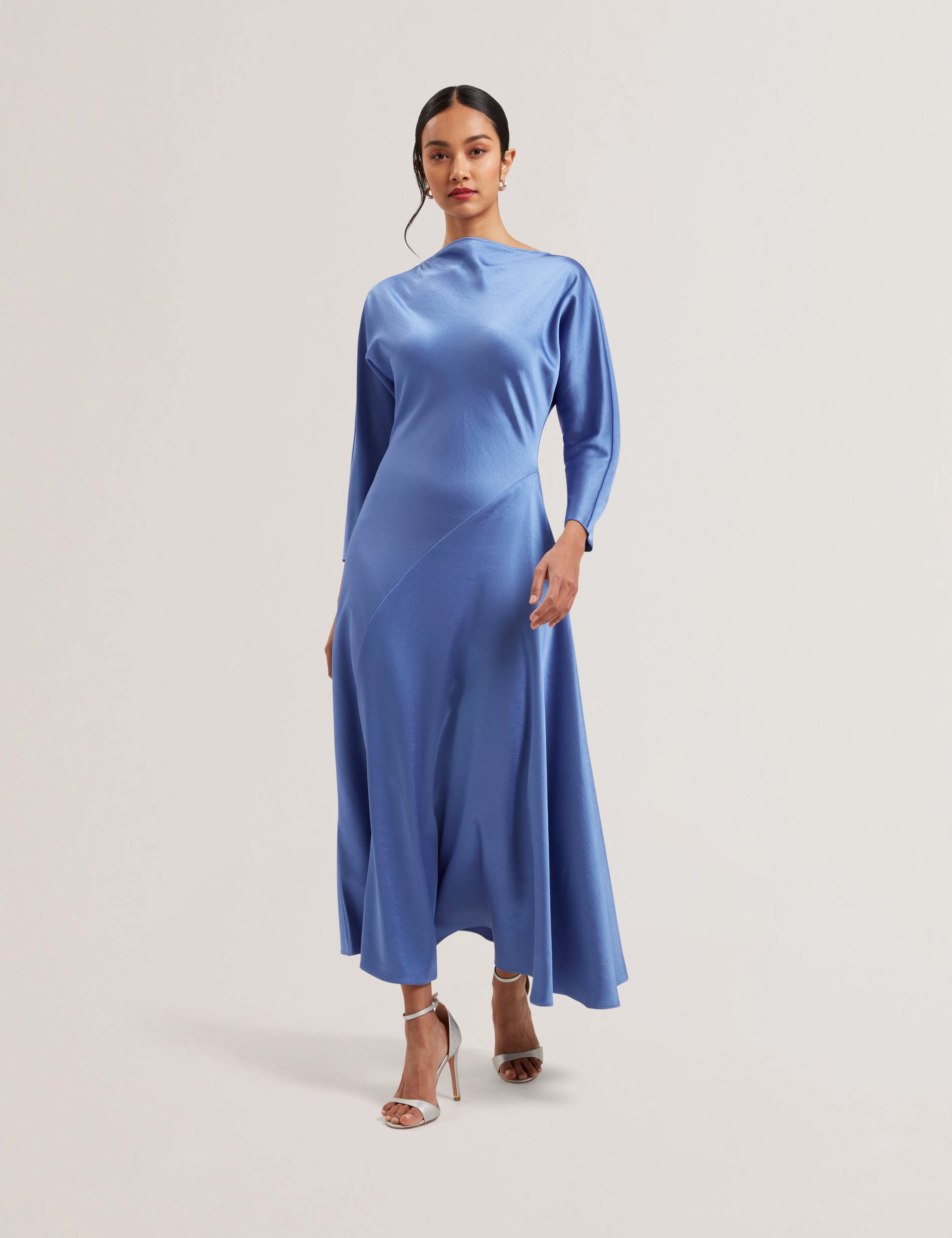 Minho Curve Seam Detail Midi Dress Lt-Blue