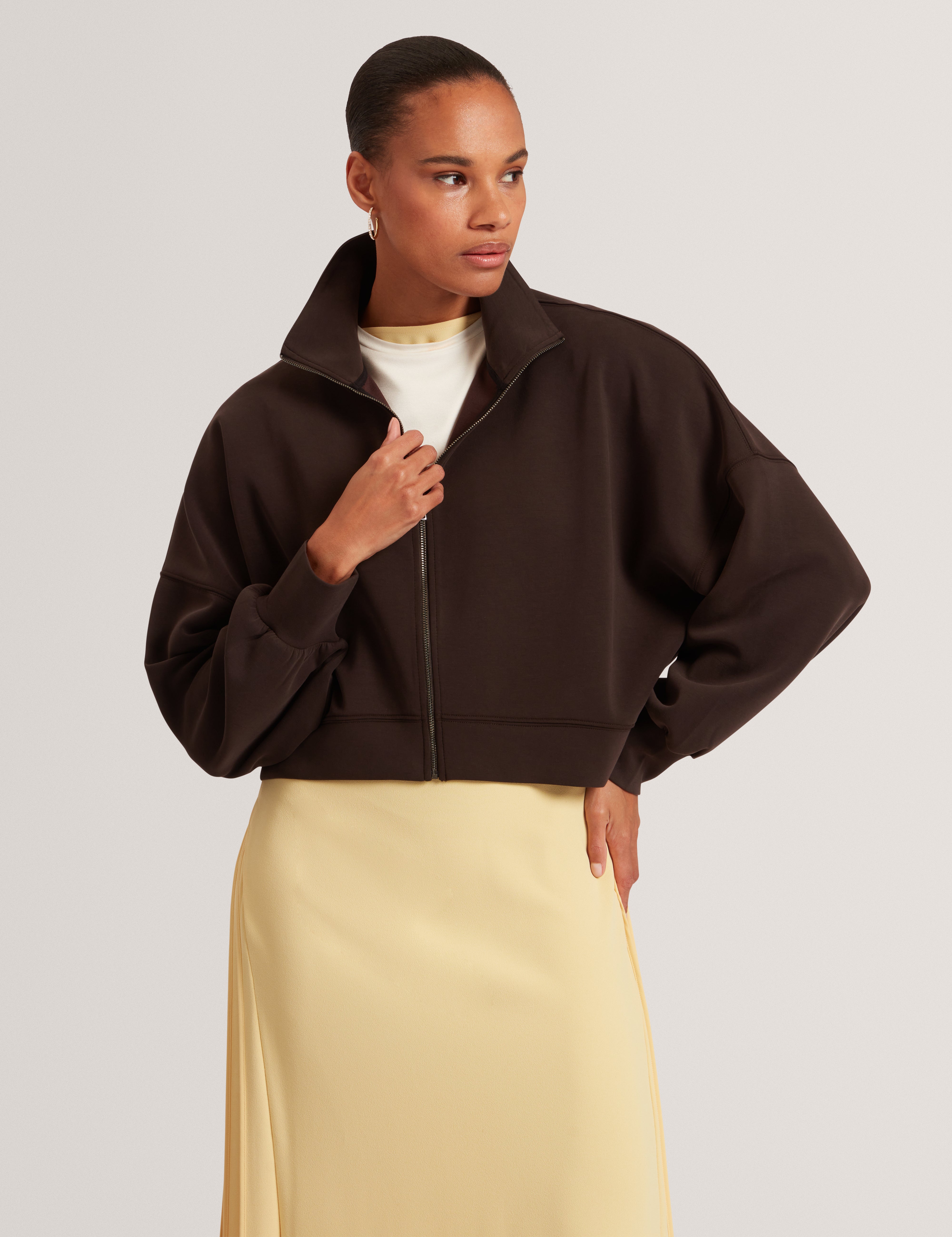 Arorha Zip Through Funnel Neck Sweatshirt Dk-Brown