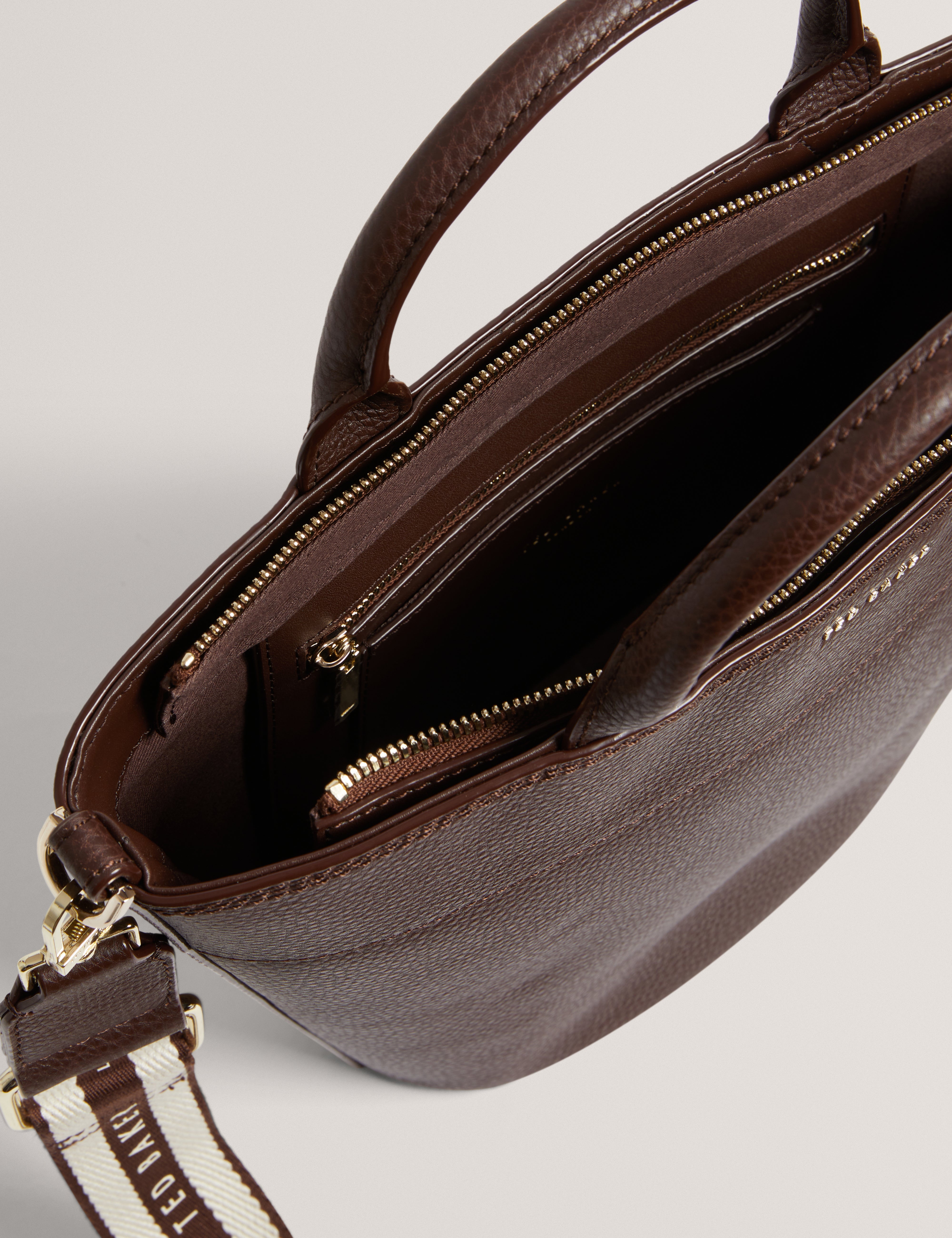 Wilsona Webbing Cross Body Leather Bag Brown
