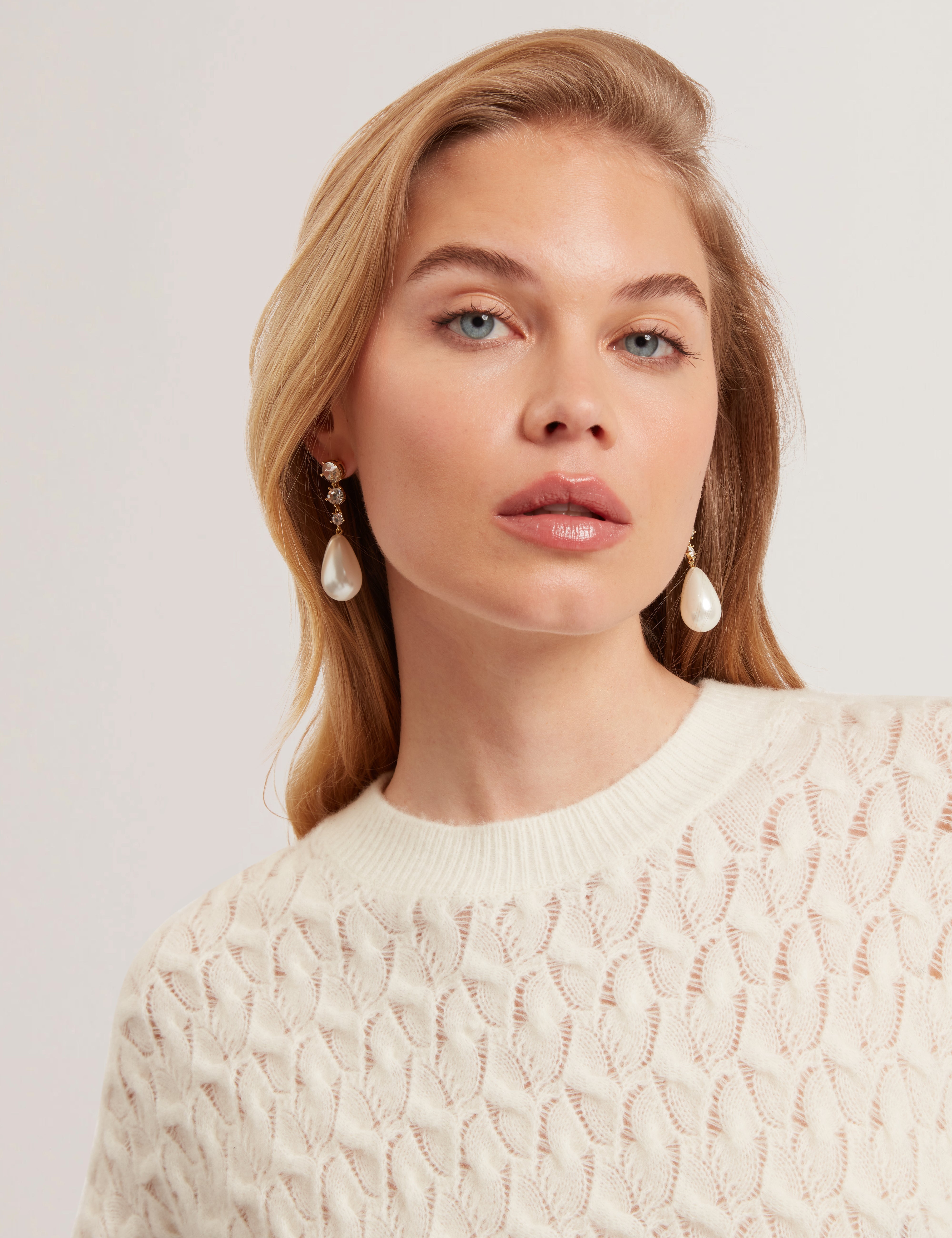 Jocieyy Cable Knit Sweatshirt Ivory