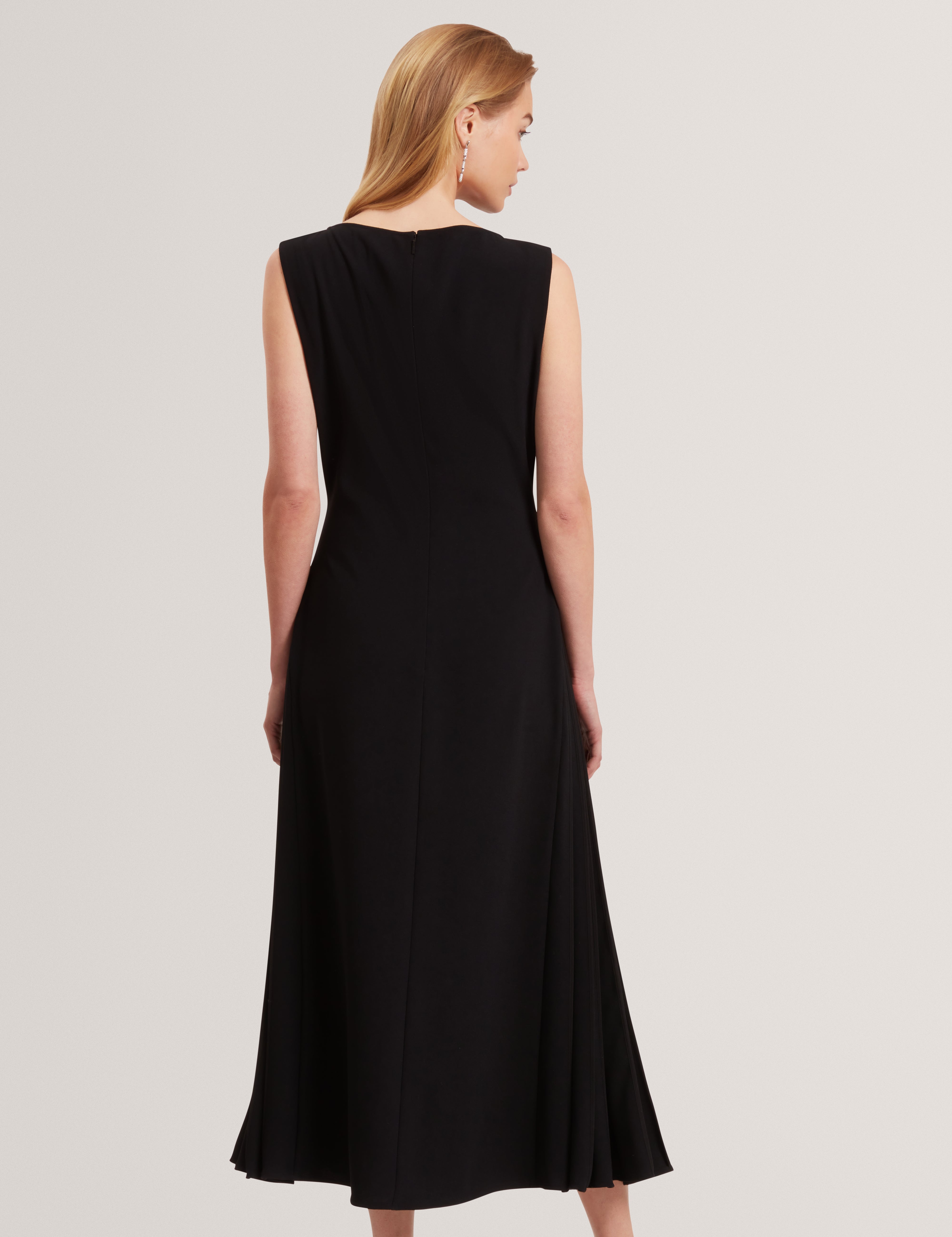 Dahrcy Sleeveless Midi Dress With Pleat Detail Black