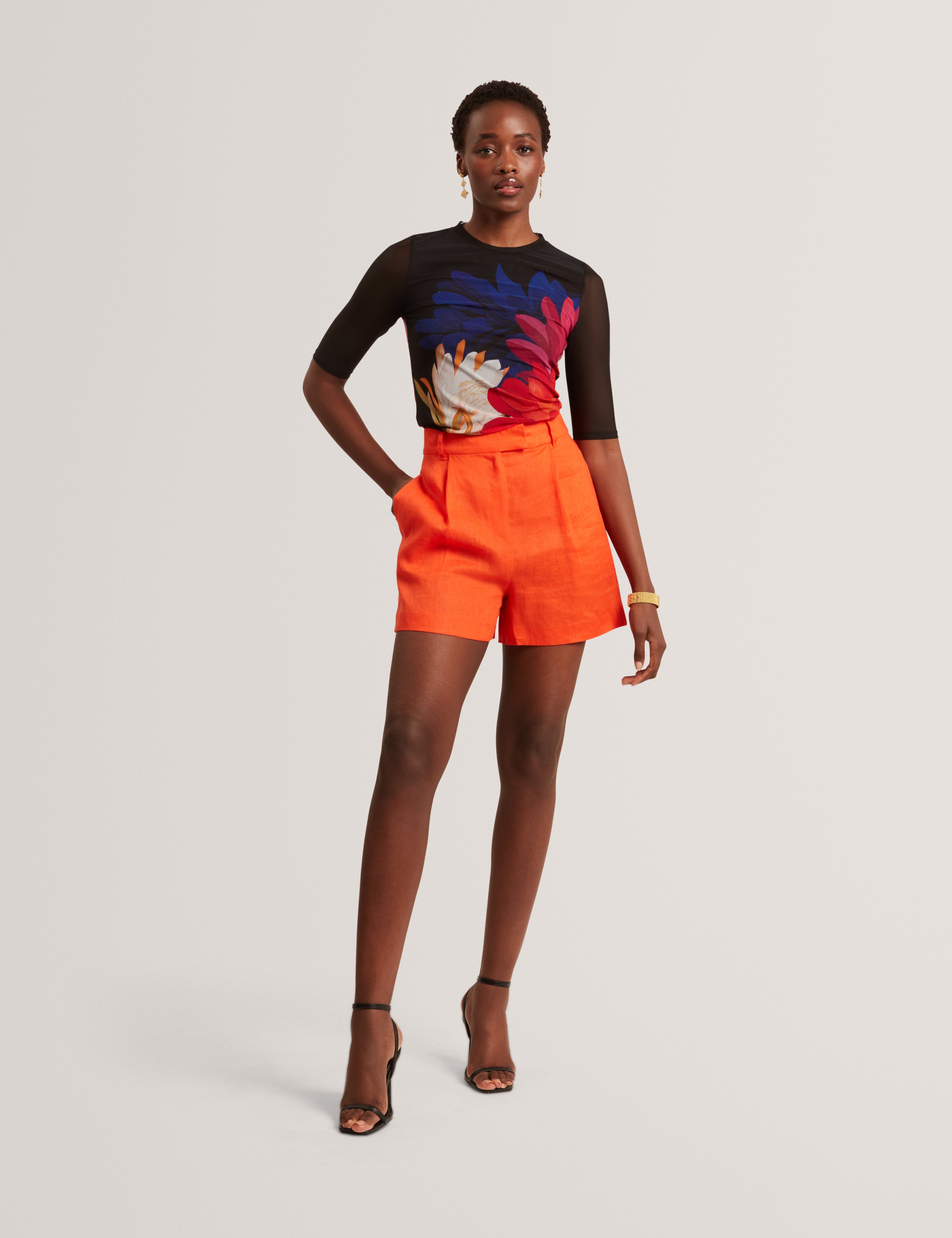 Spira Tailored Linen Short Orange