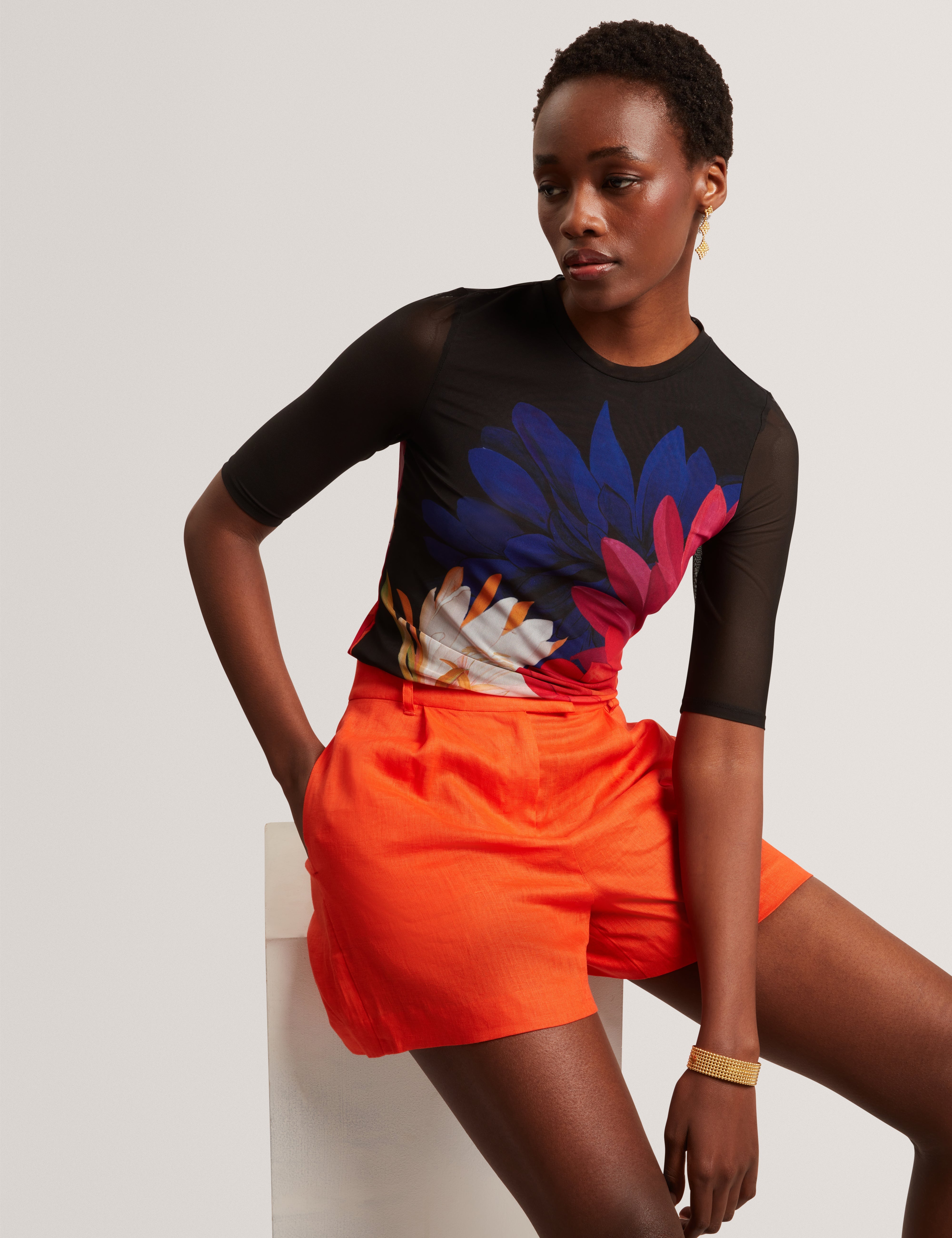 Spira Tailored Linen Short Orange