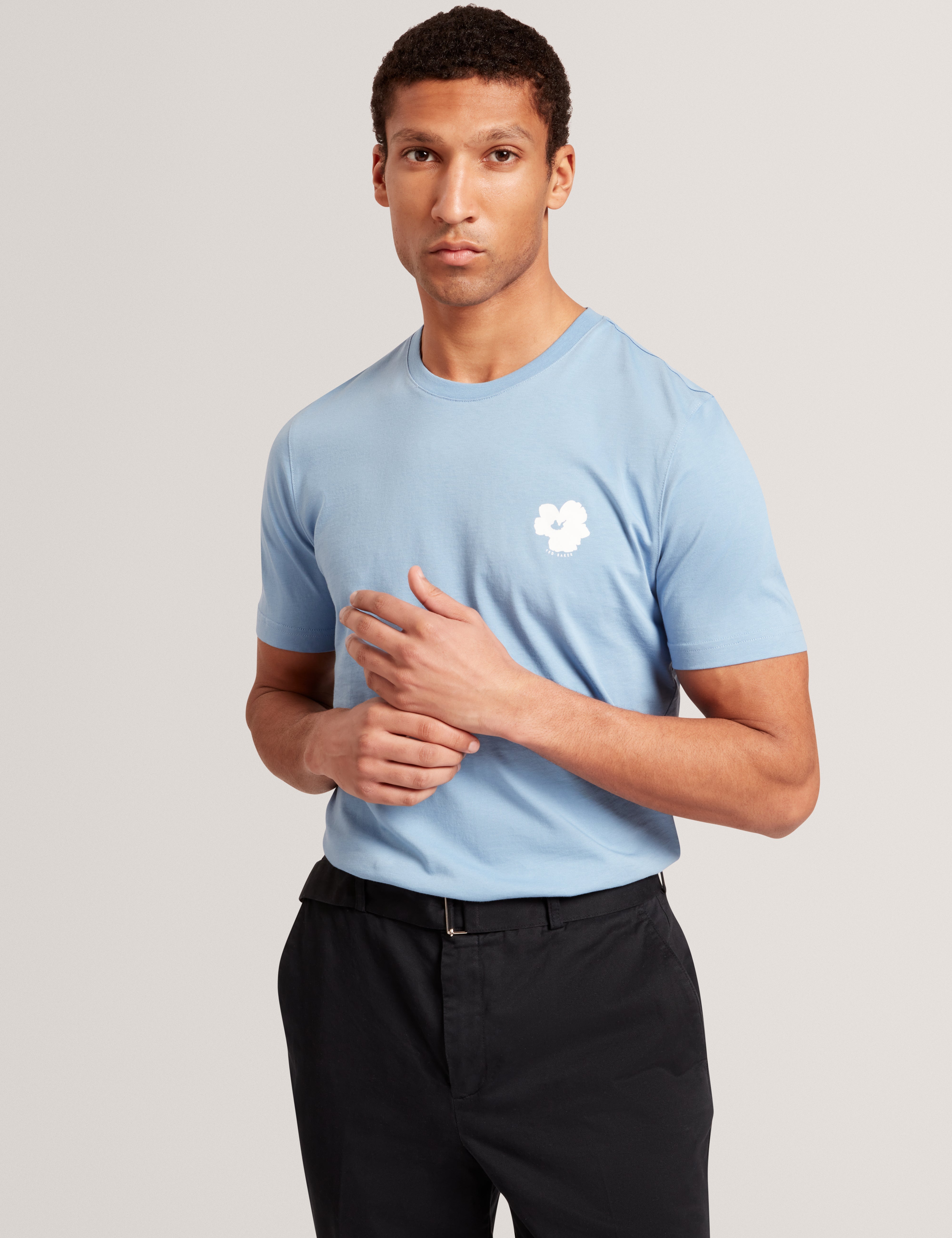 Manric Short Sleeve Floral Placement T-Shirt Lt-Blue