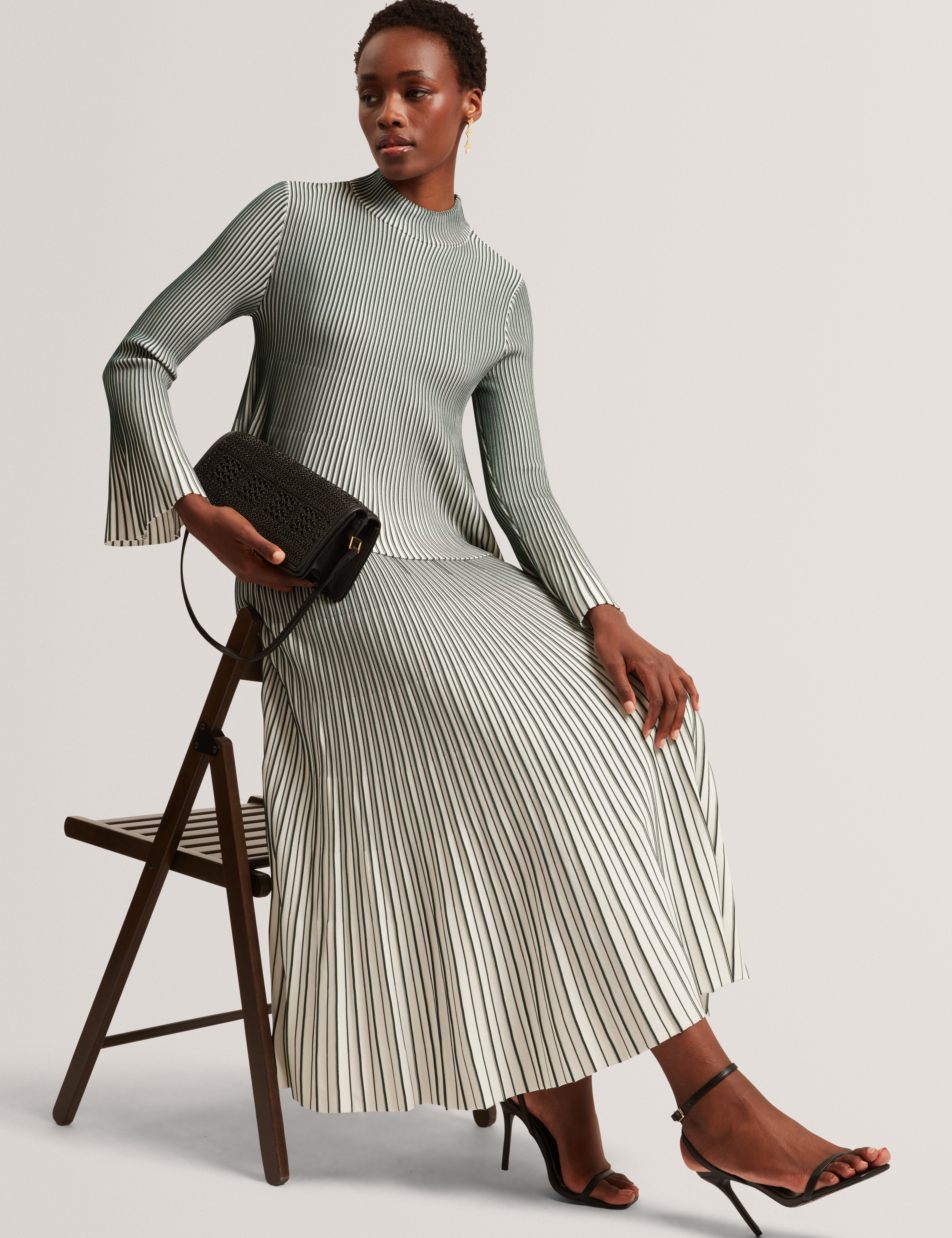 Jenavia Textured Stripe Knitted Midi Skirt Dk-Green