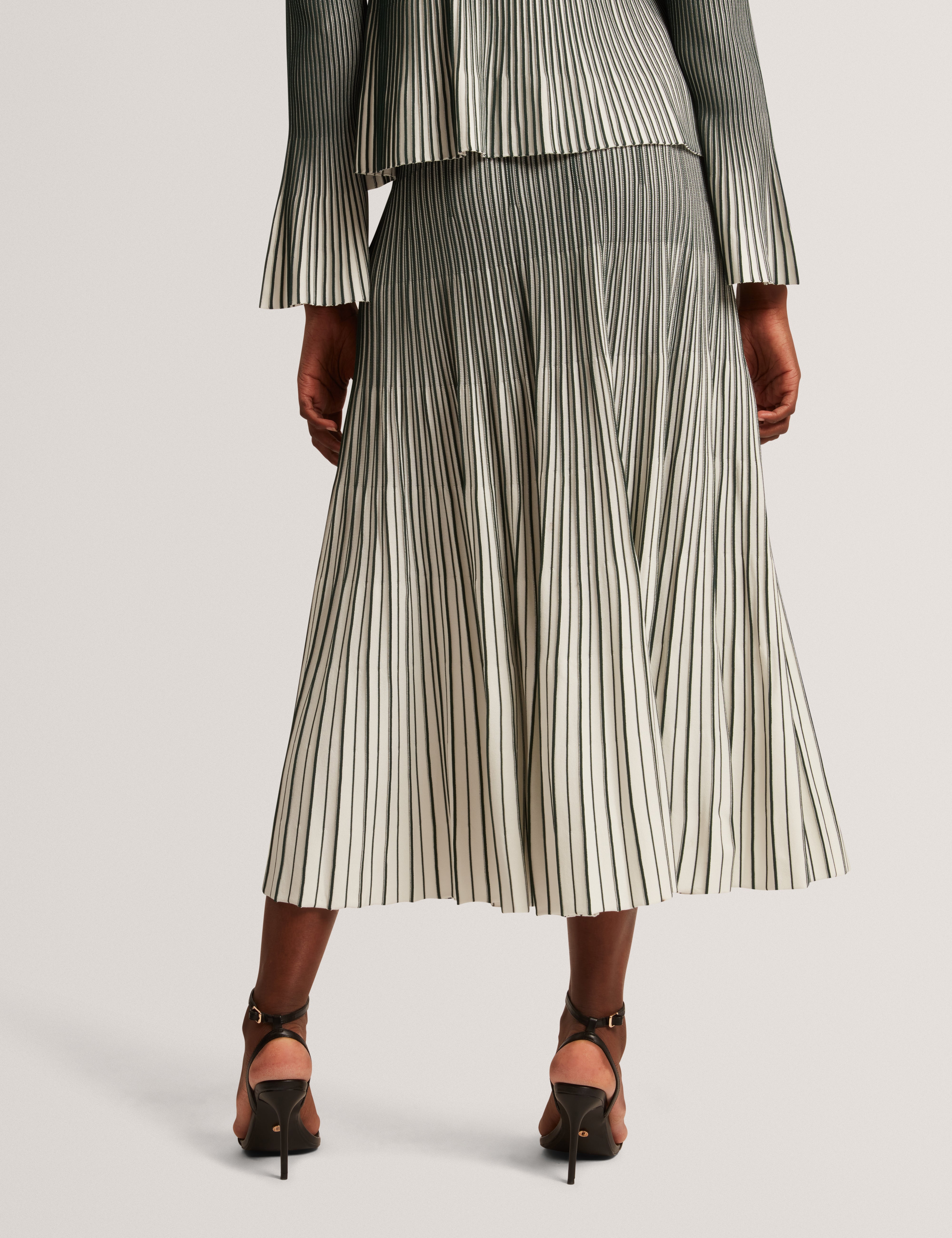 Jenavia Textured Stripe Knitted Midi Skirt Dk-Green