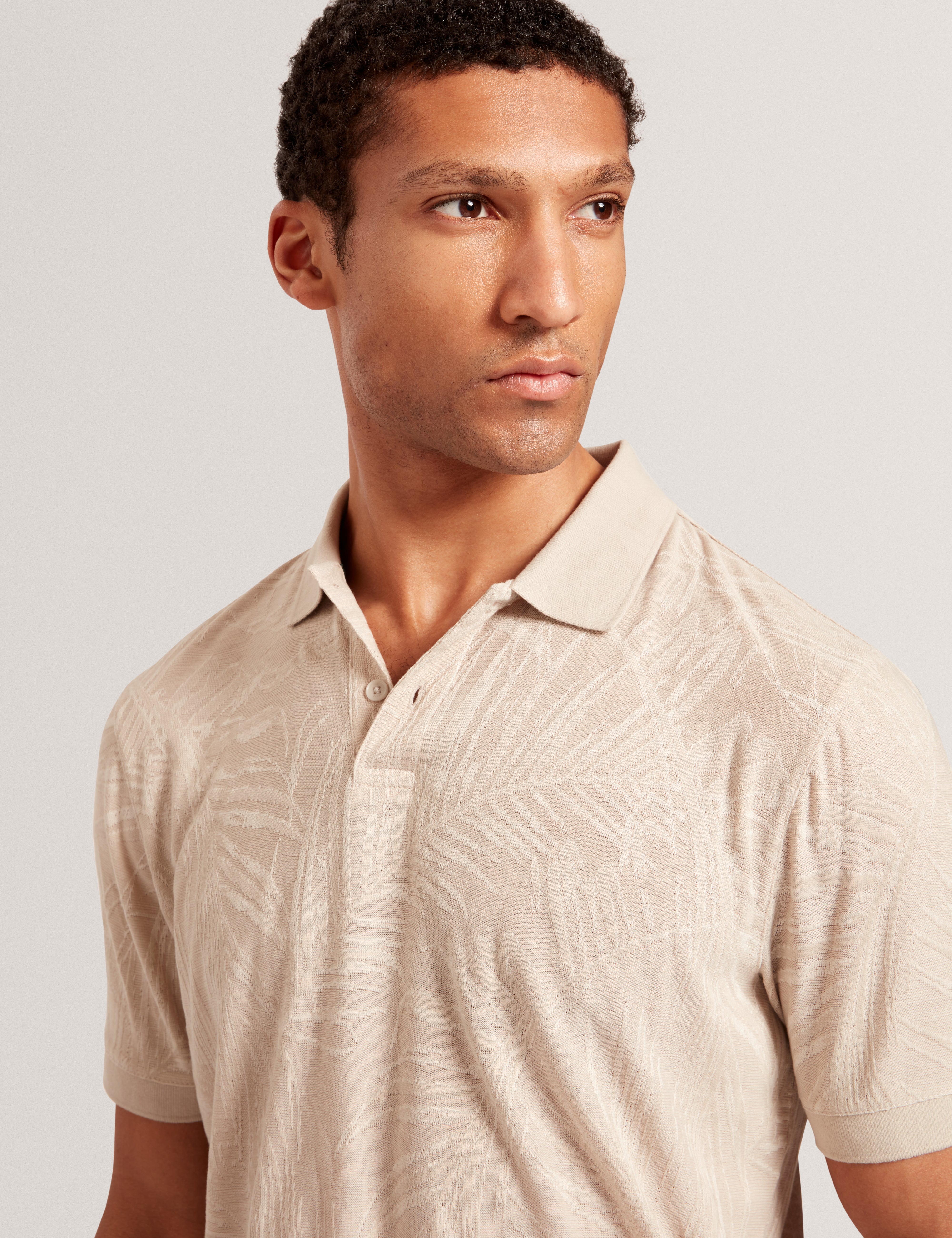Edwine Short Sleeve Regular Jacquard Leaf Polo Beige