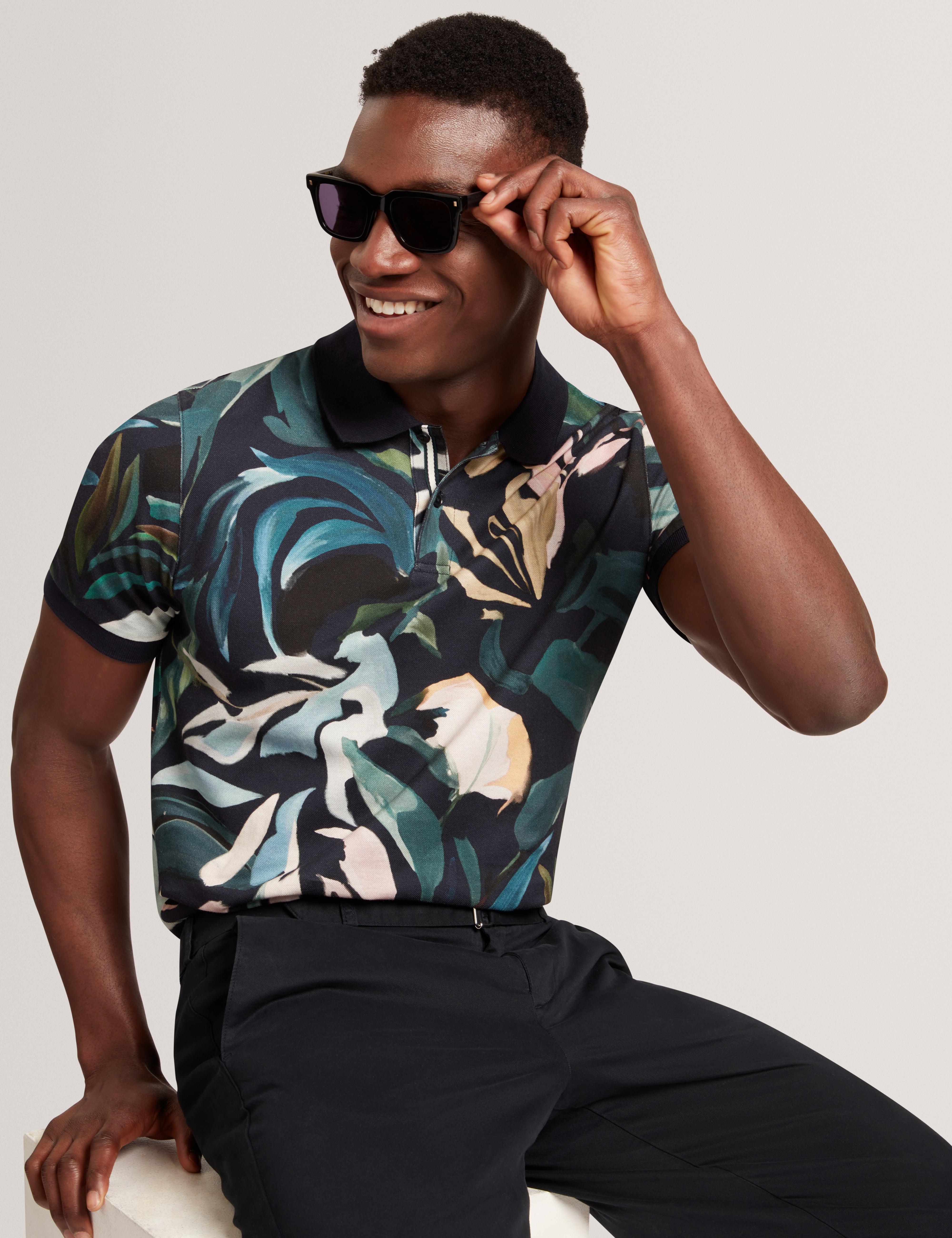 Kivem Short Sleeve Cotton Floral Print Polo Black