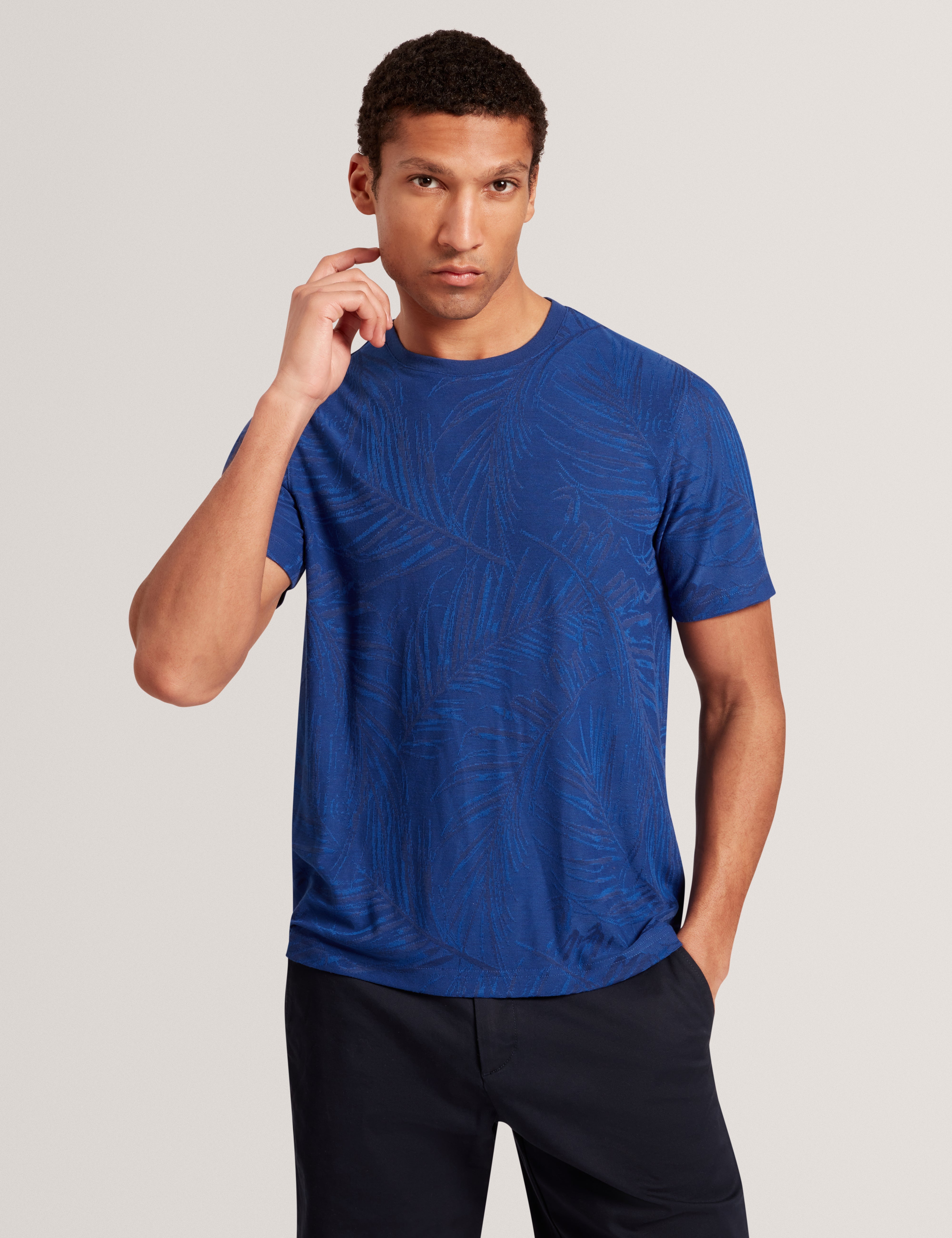 Jessper Short Sleeve Regular Jacquard Leaf T-Shirt Navy