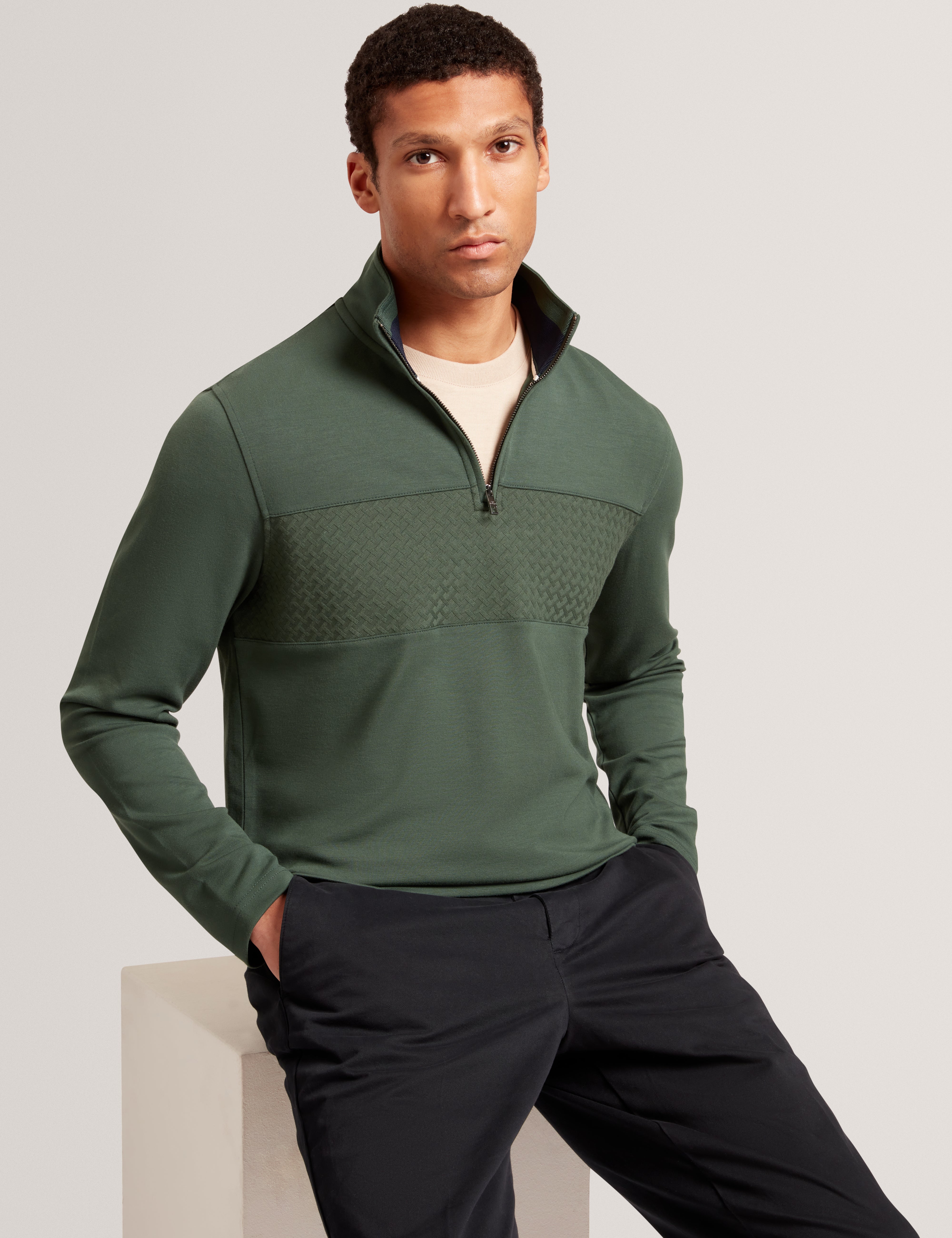 Simonea Long Sleeve Regular Contrast Panel Half-Zip Dk-Green