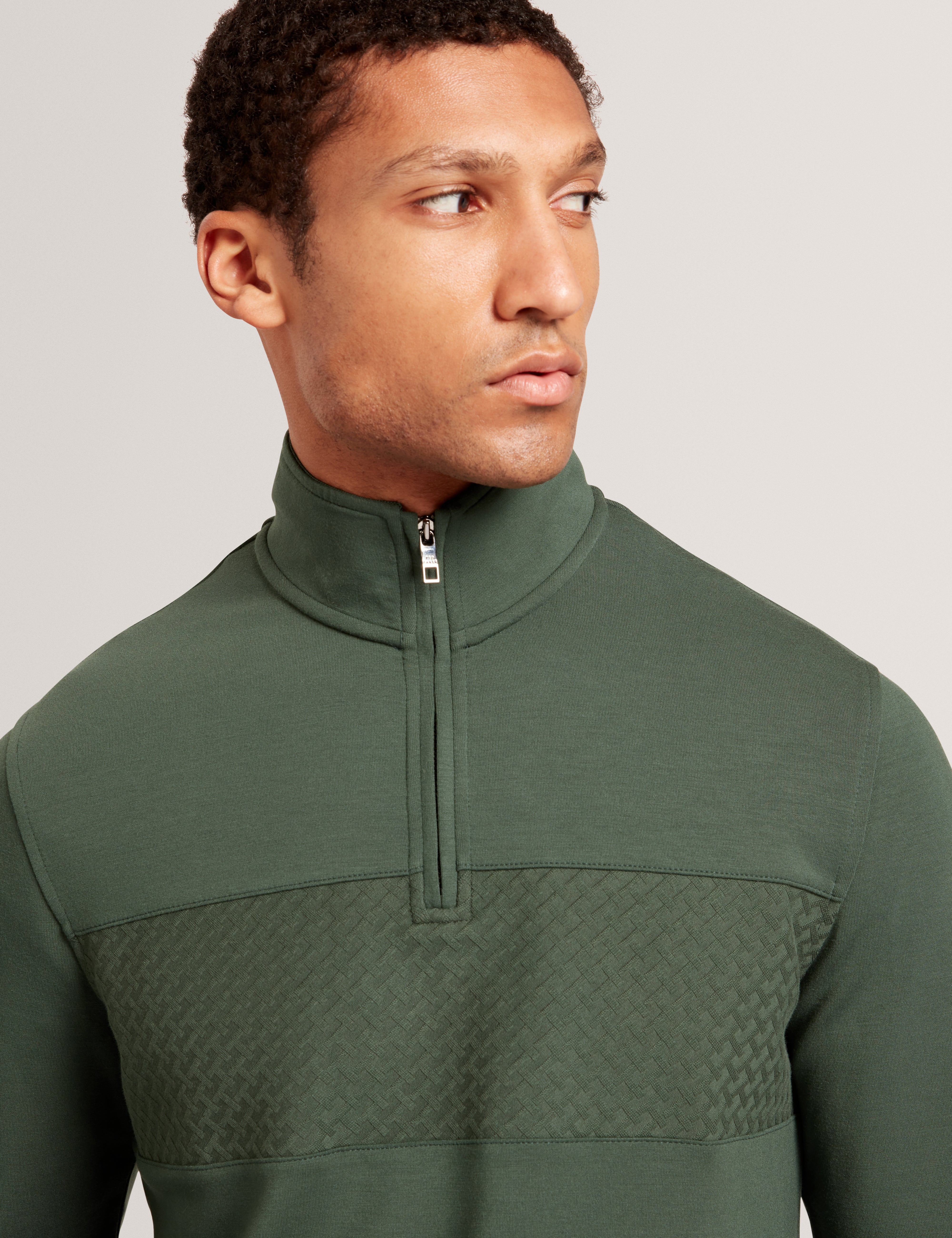 Simonea Long Sleeve Regular Contrast Panel Half-Zip Dk-Green