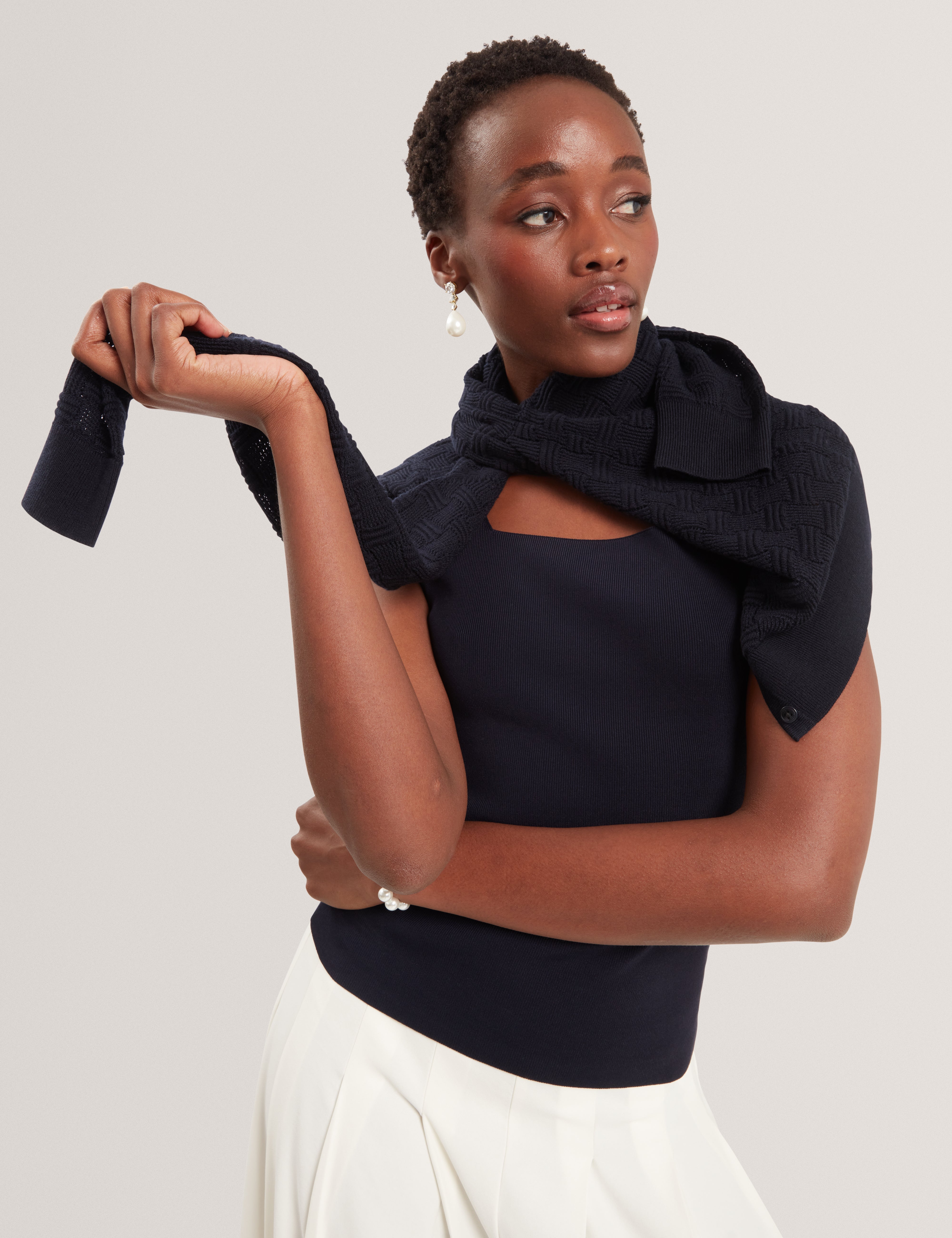 Binkkii Square Neck Sleeveless Knitted Top Navy