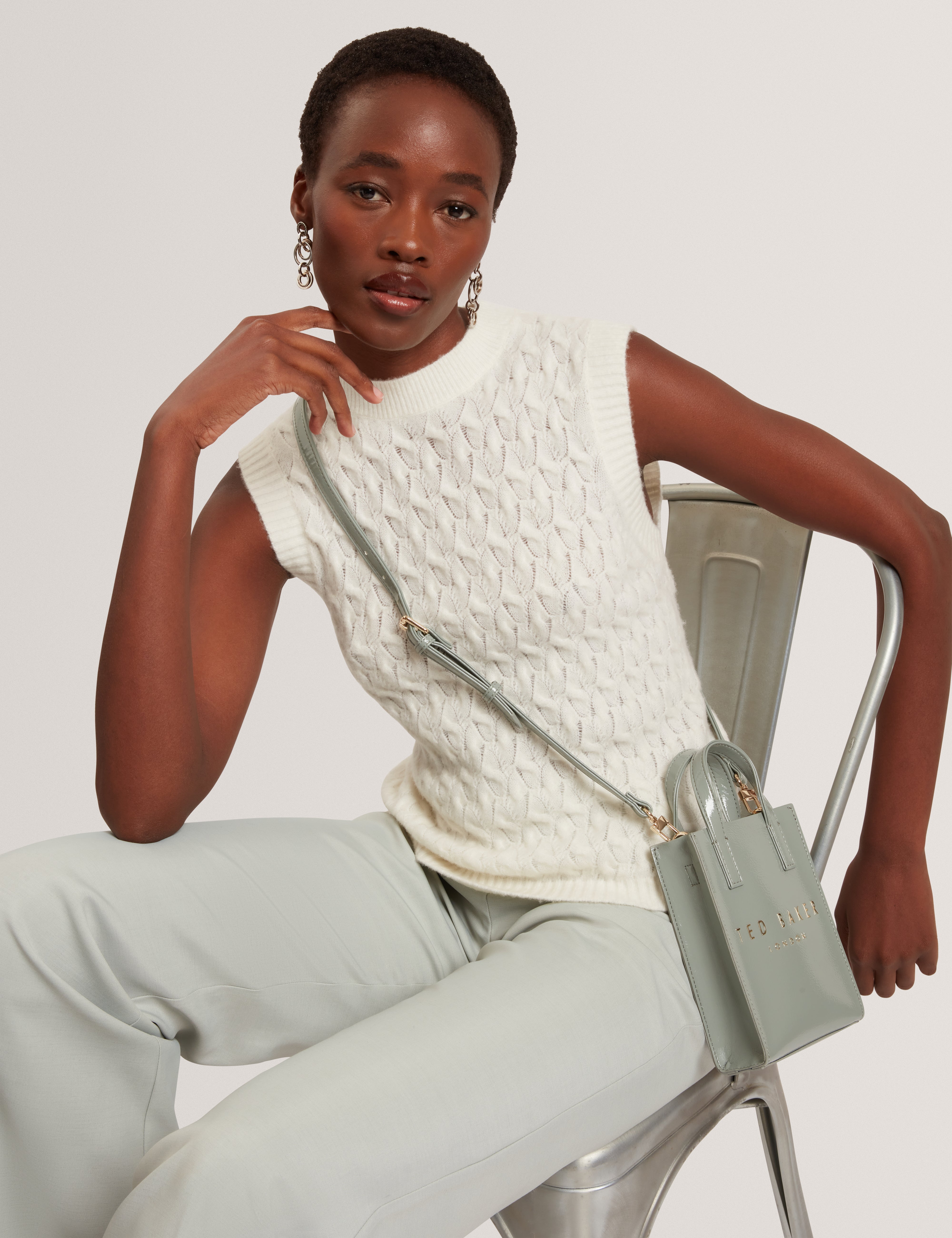 Aynira Cable Knit Vest Ivory
