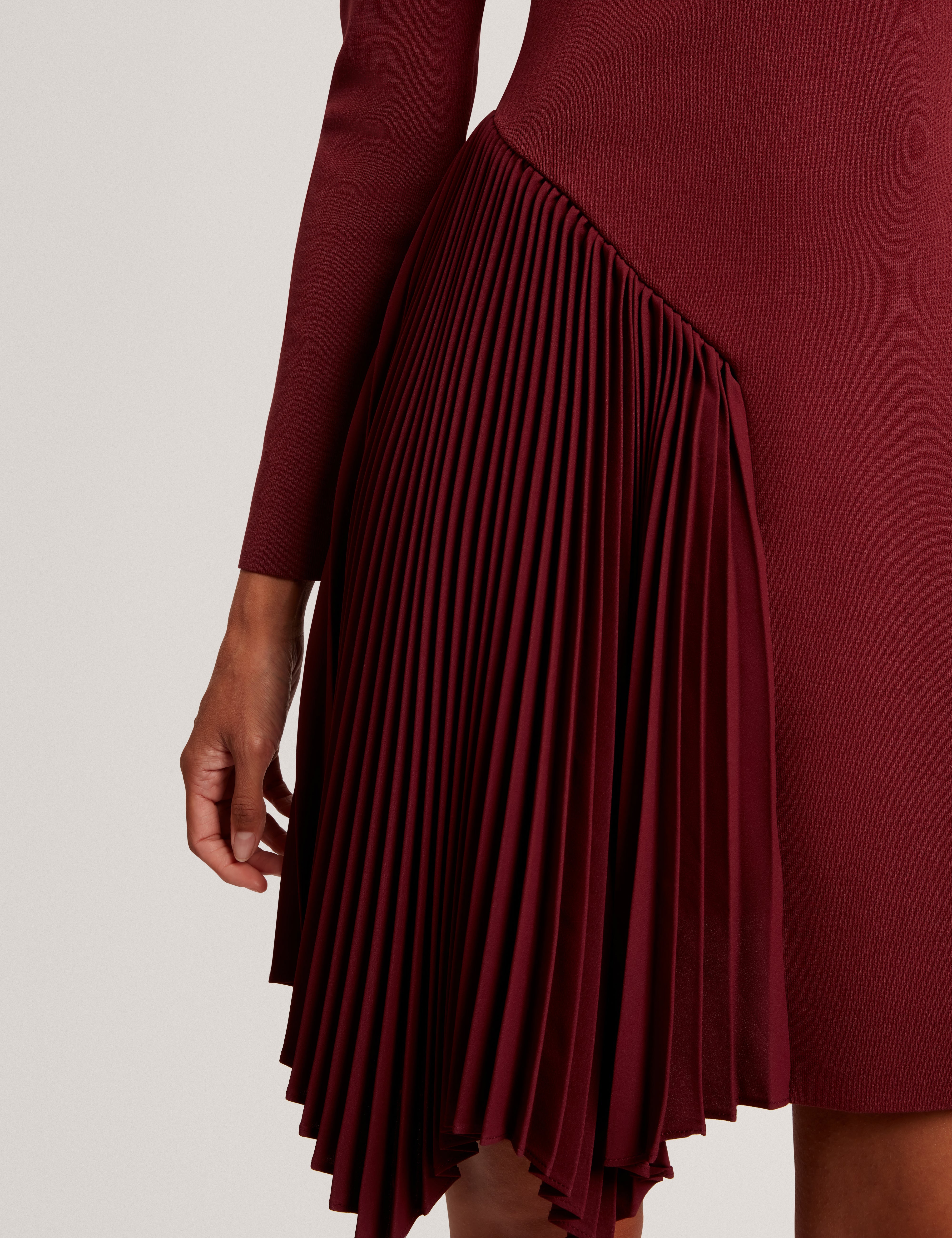 Nalree Long Sleeve Knit Mini Dress With Pleat P Maroon