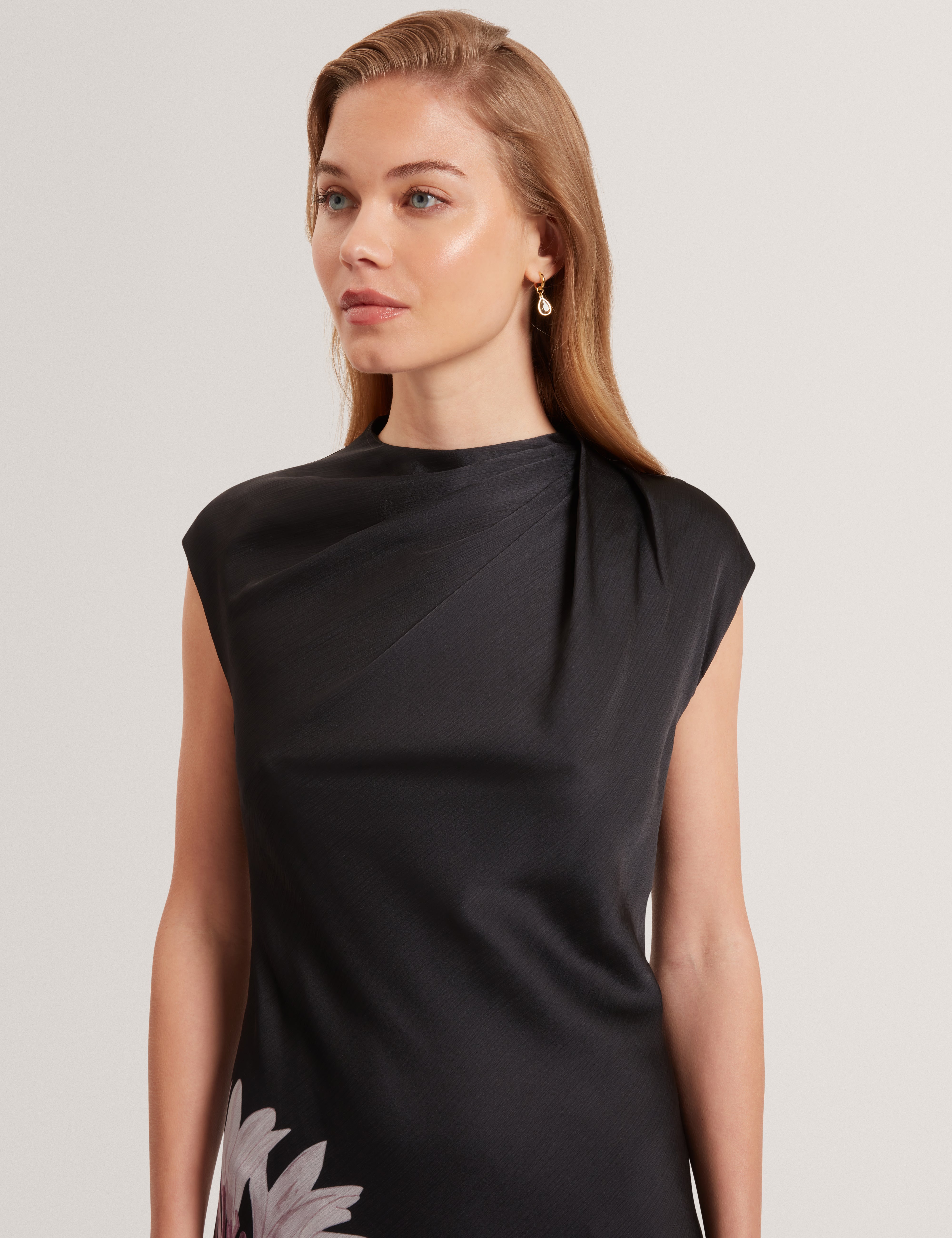 Demita Printed Short Sleeve Draped Neck Midi Dress Black