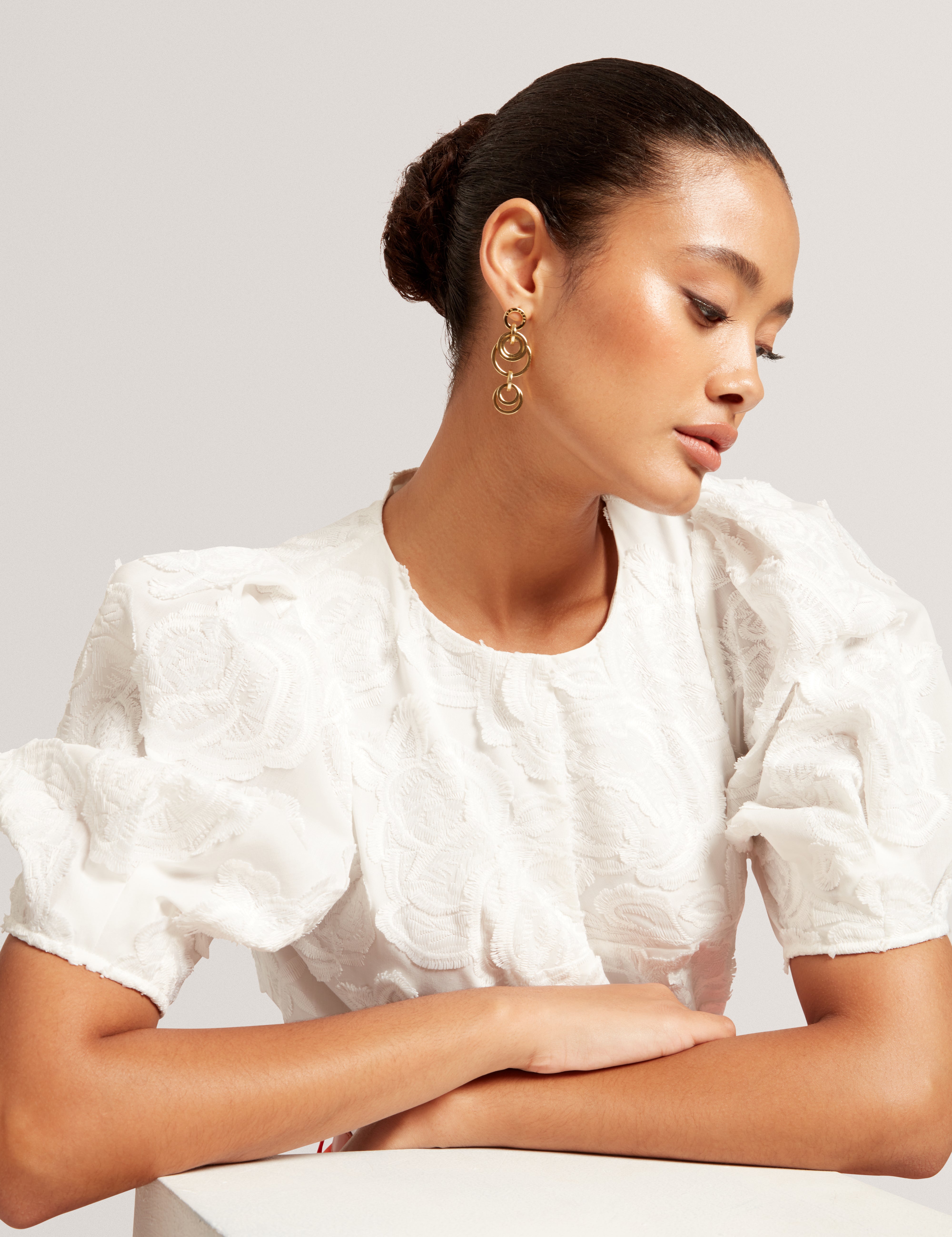Teodori Puff Sleeve Textured Rose Top White