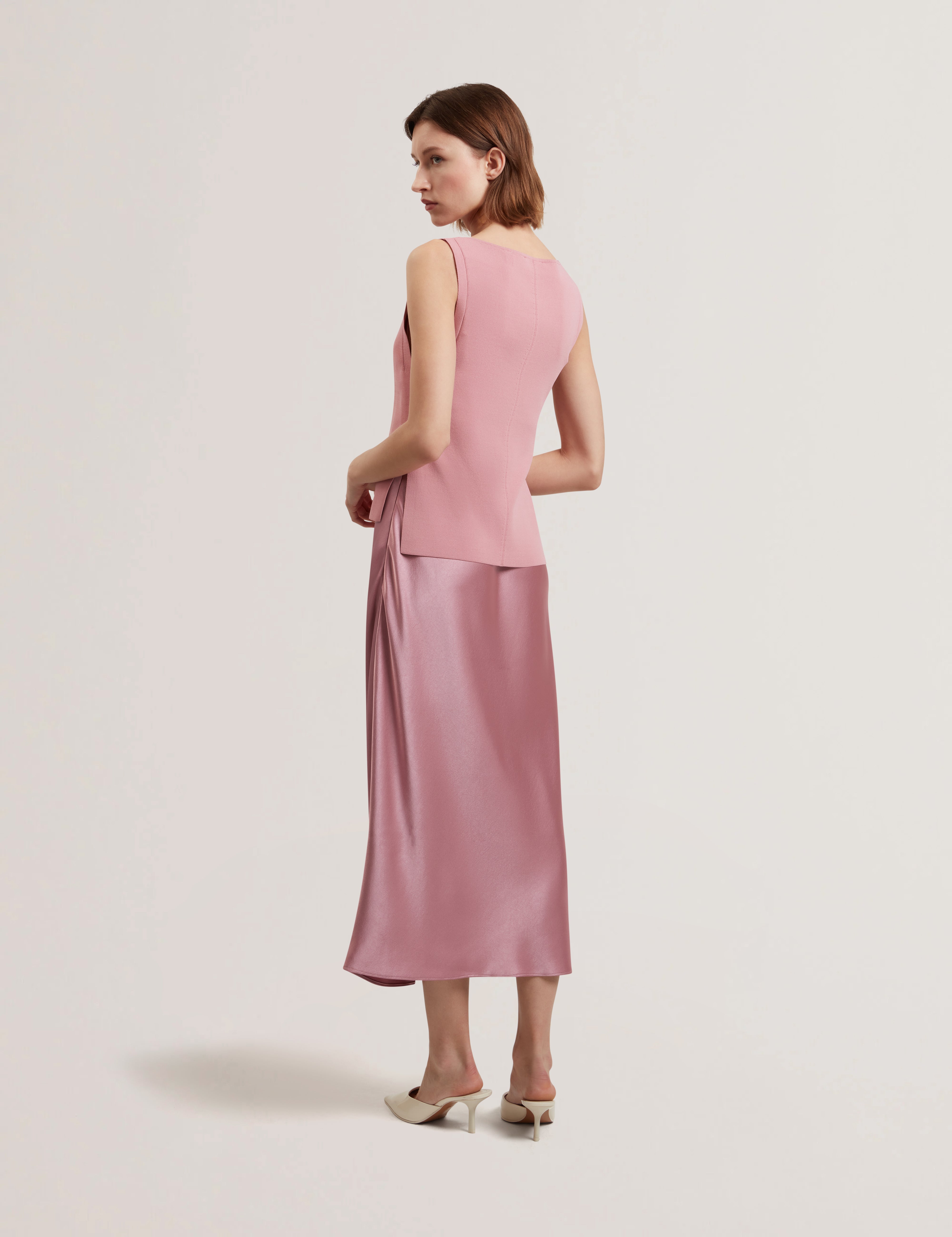 Ammil Satin Slip Dress Mid-Pink