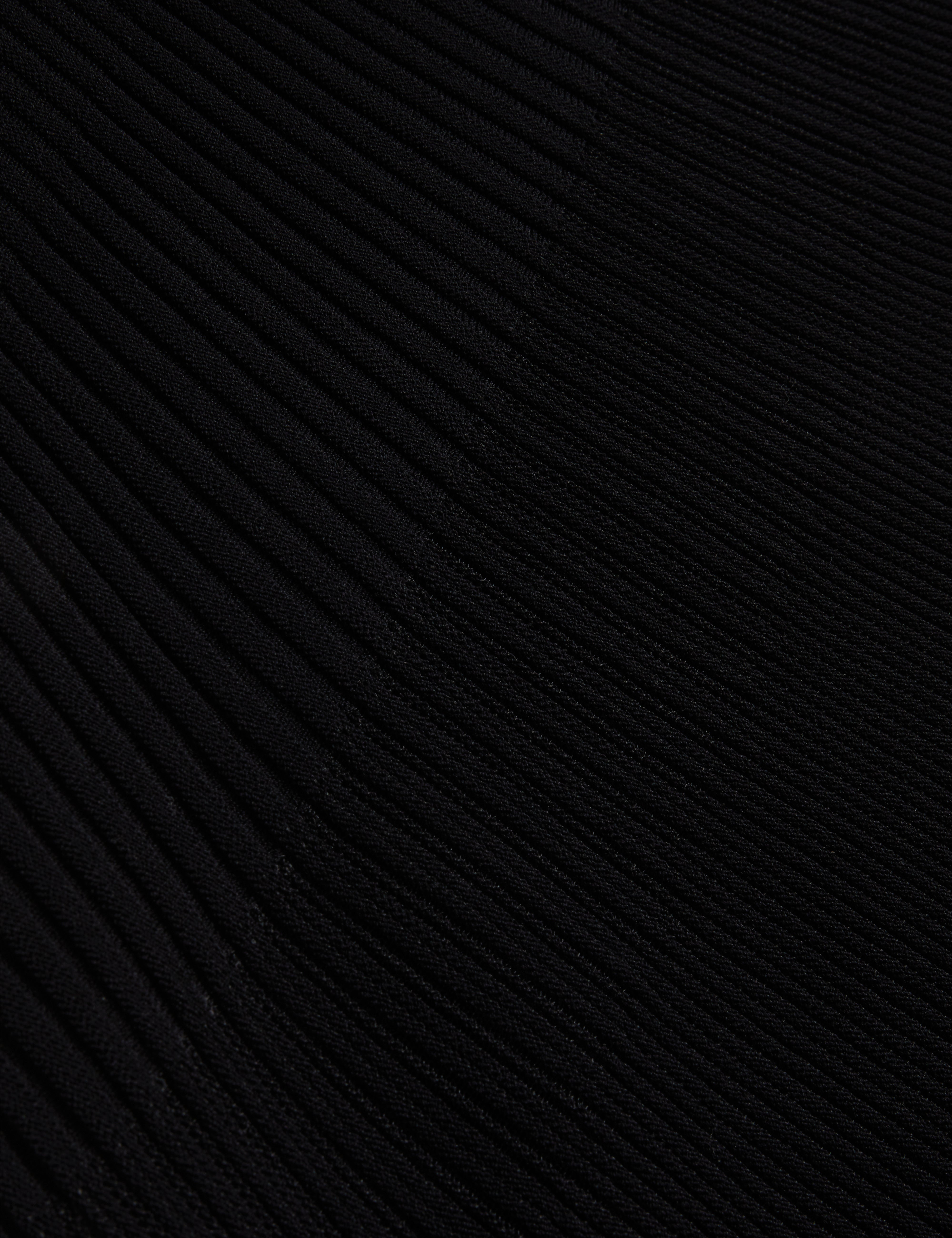 Layynii Invisible Yarn Knit Top Black