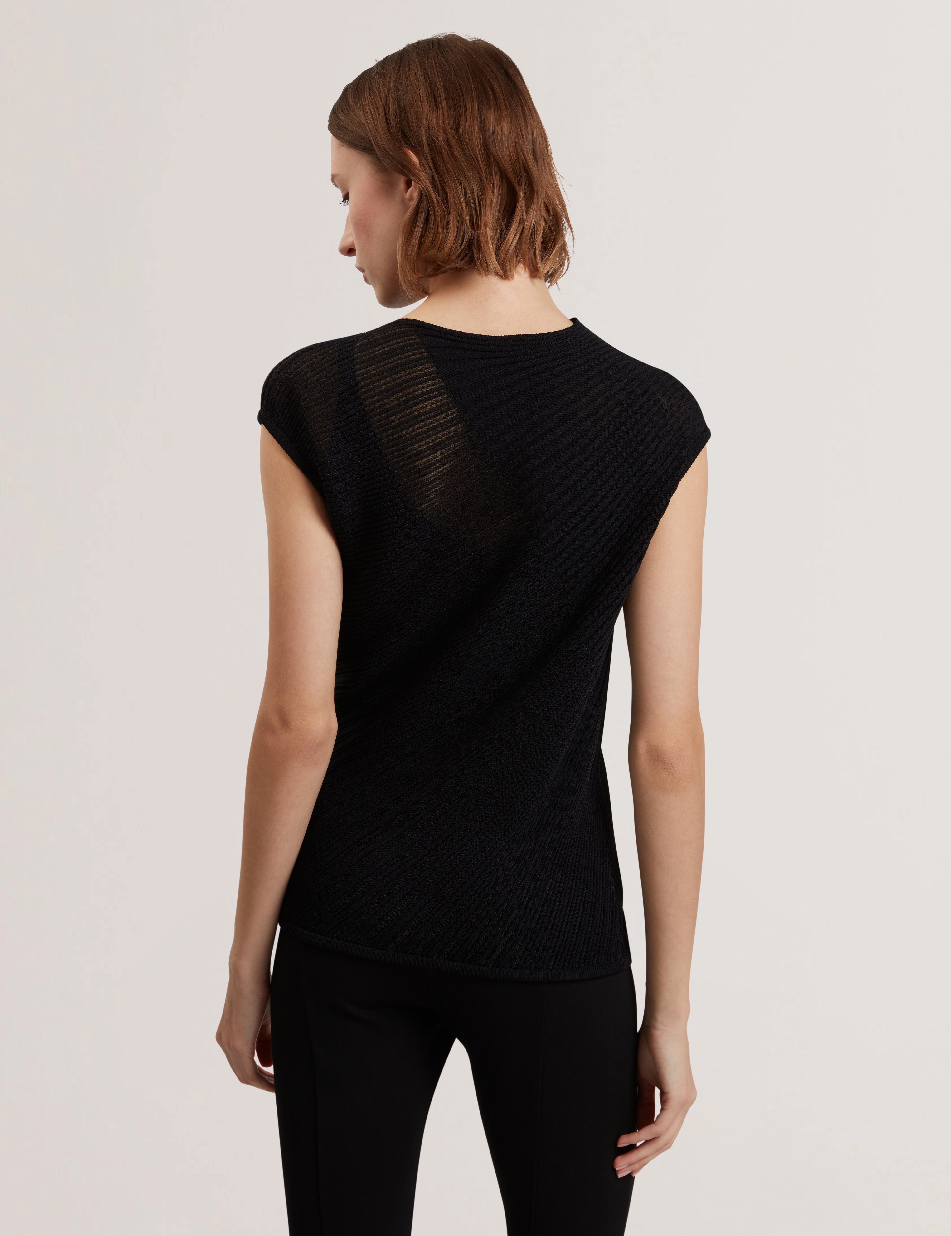 Layynii Invisible Yarn Knit Top Black