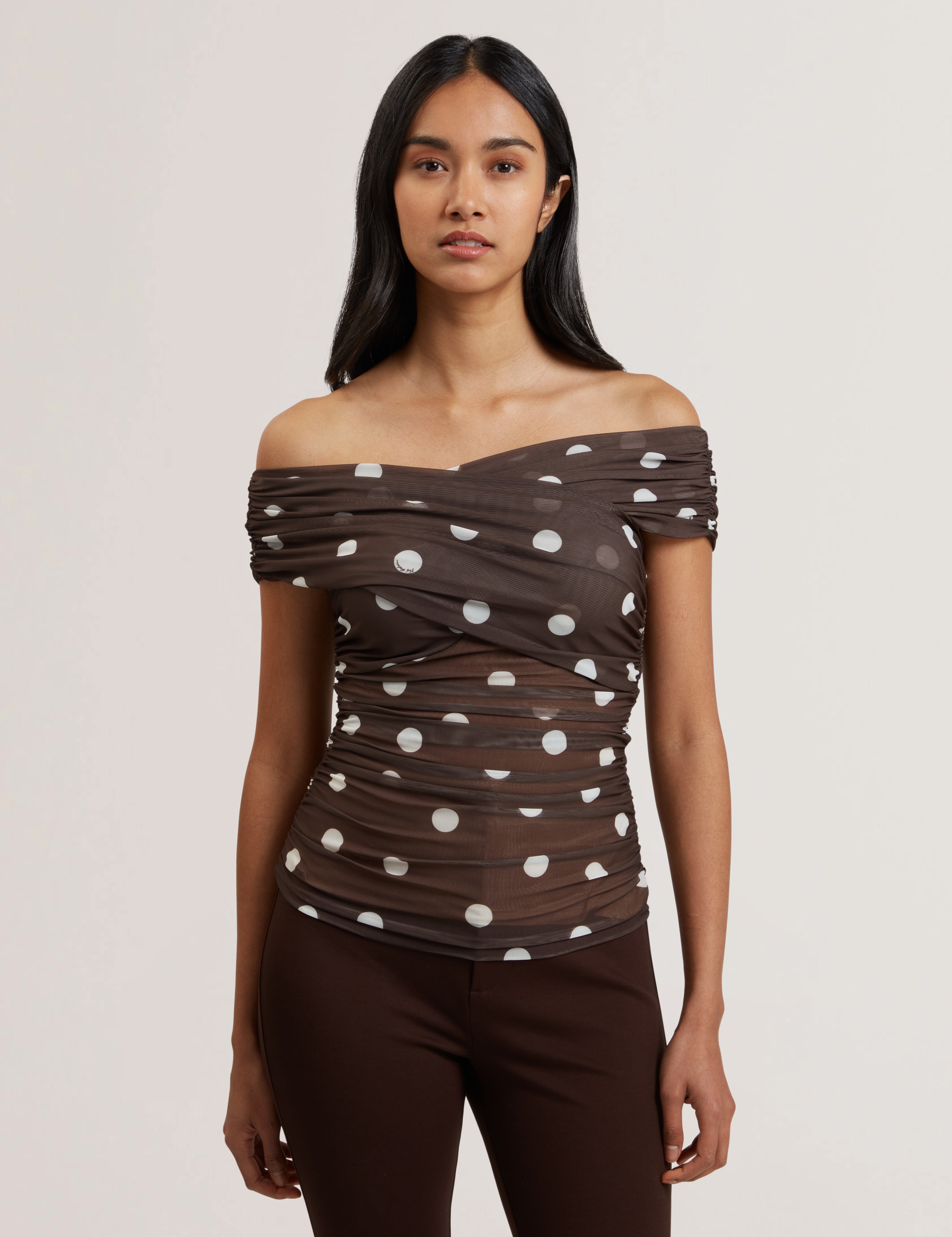 Zaamo Cross Over Neck Printed Mesh Top Dk-Brown