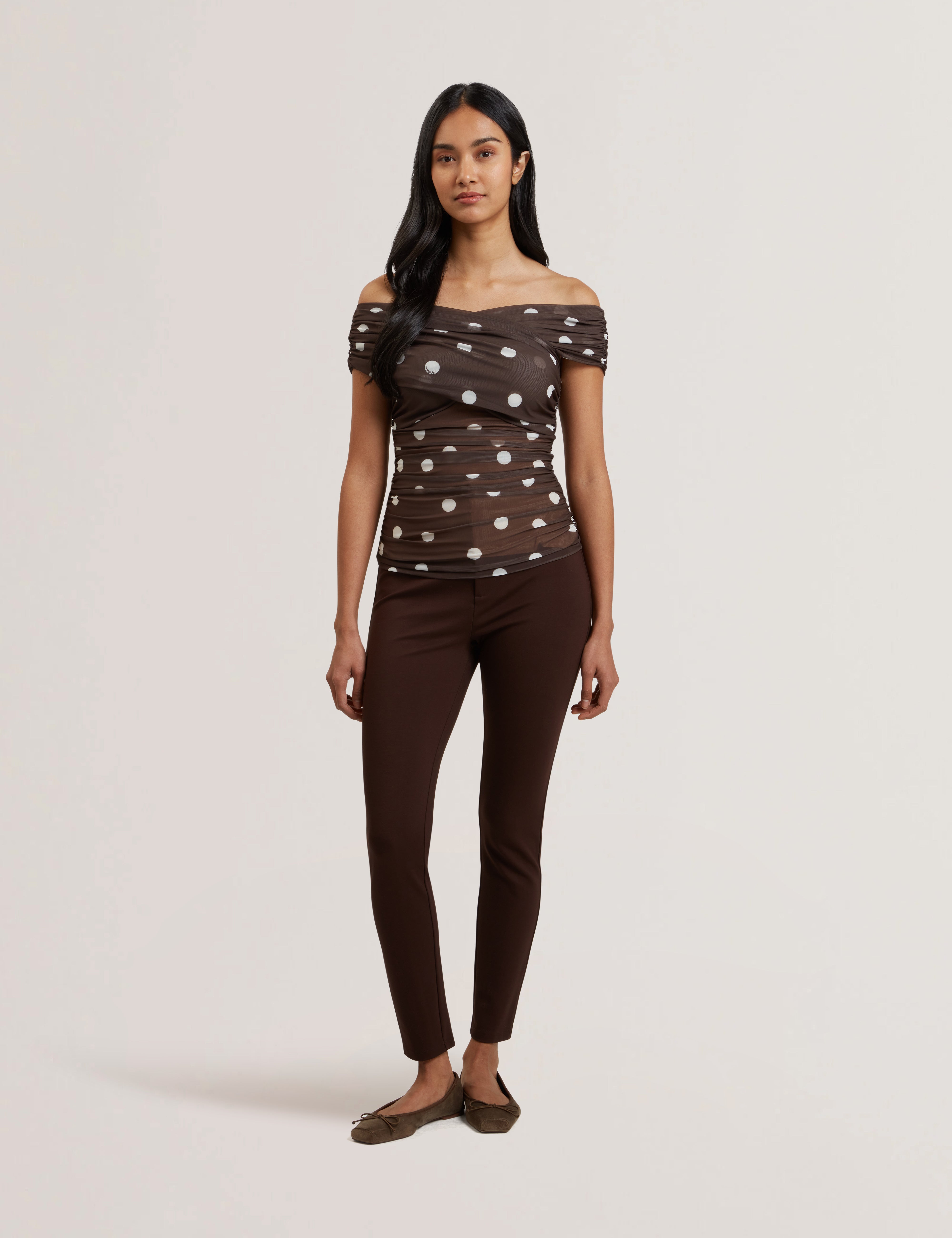 Zaamo Cross Over Neck Printed Mesh Top Dk-Brown