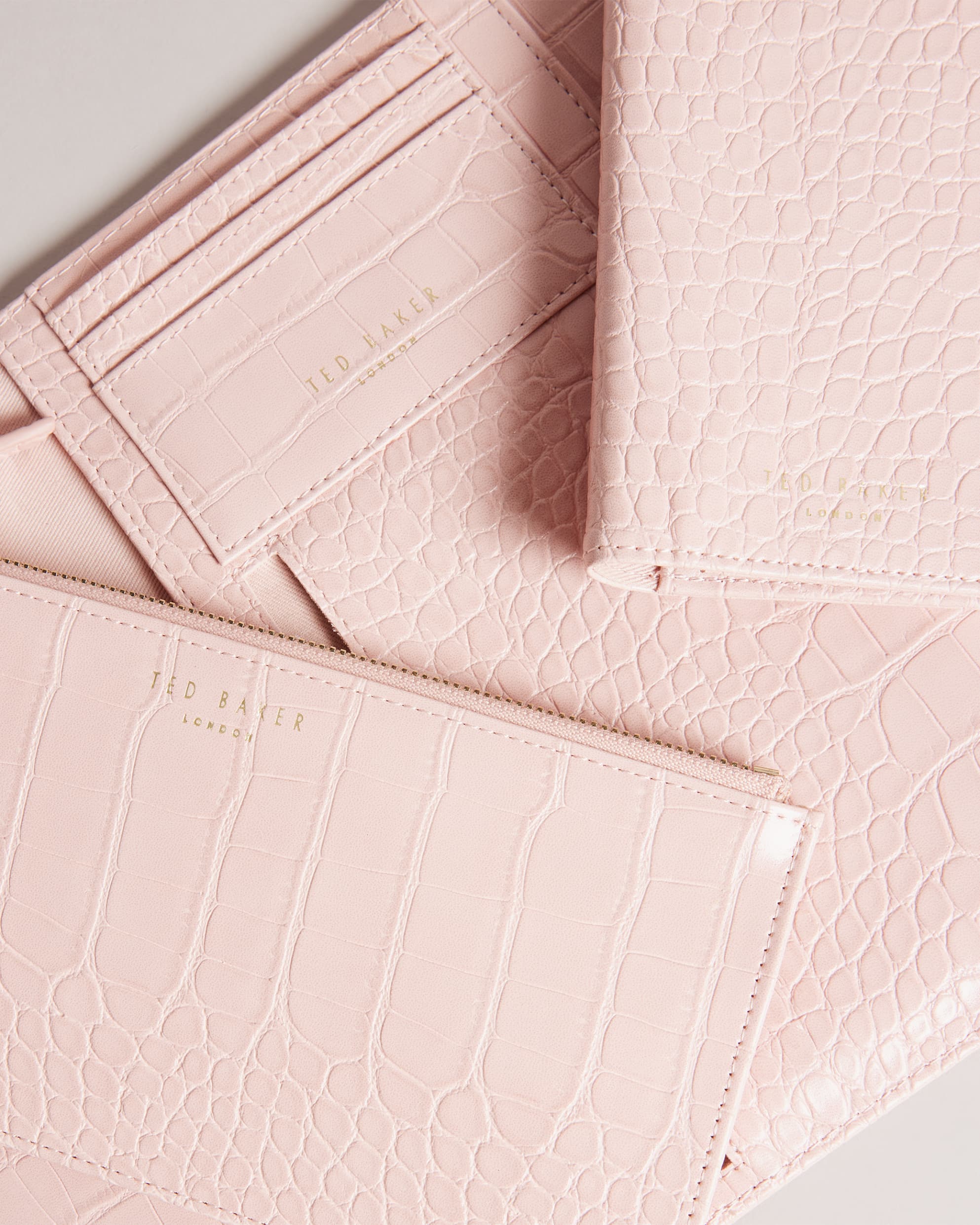 Travelz Passport Holder Travel Wallet Pl-Pink