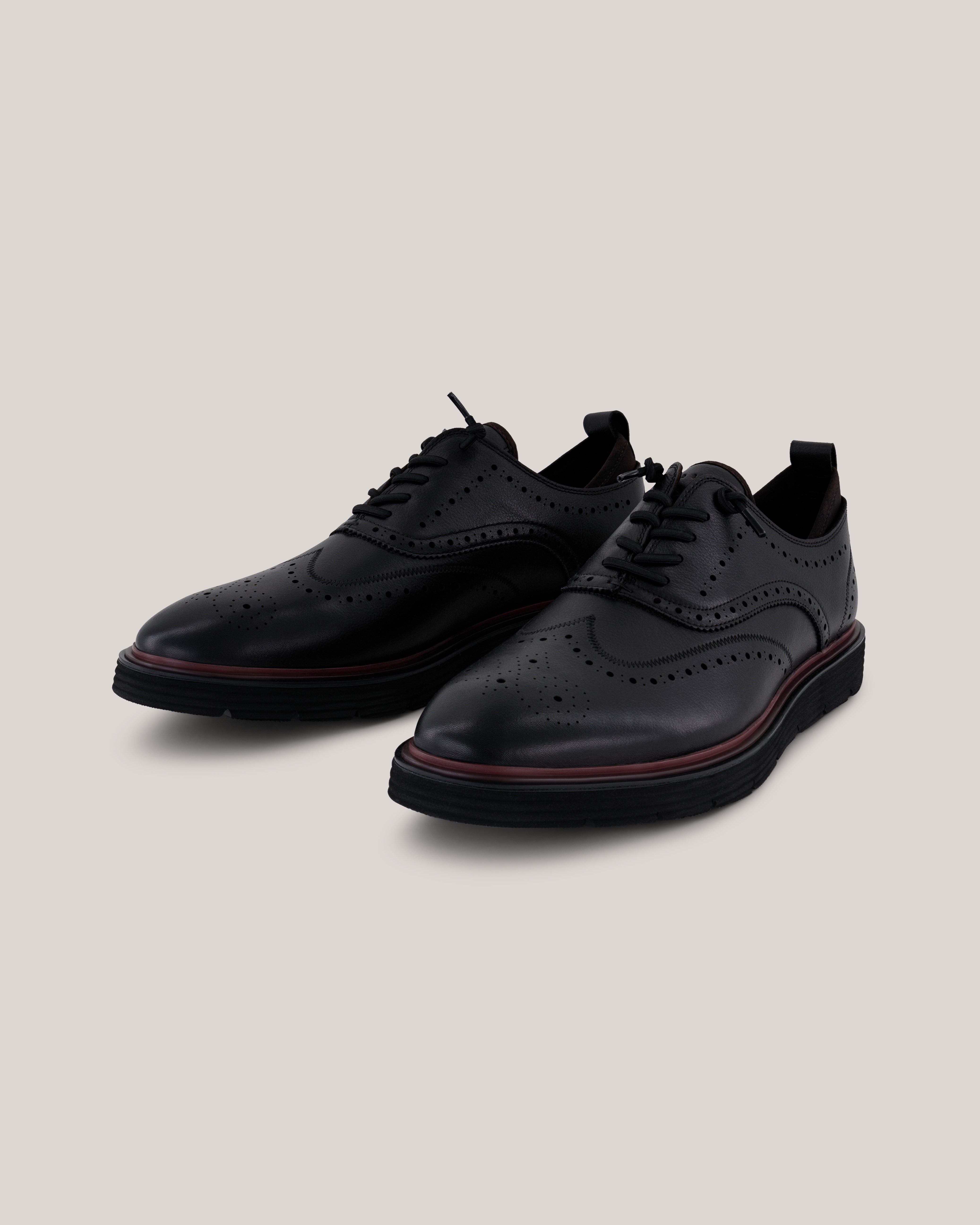 Colndle Brogue Detailed Leather Shoe Black