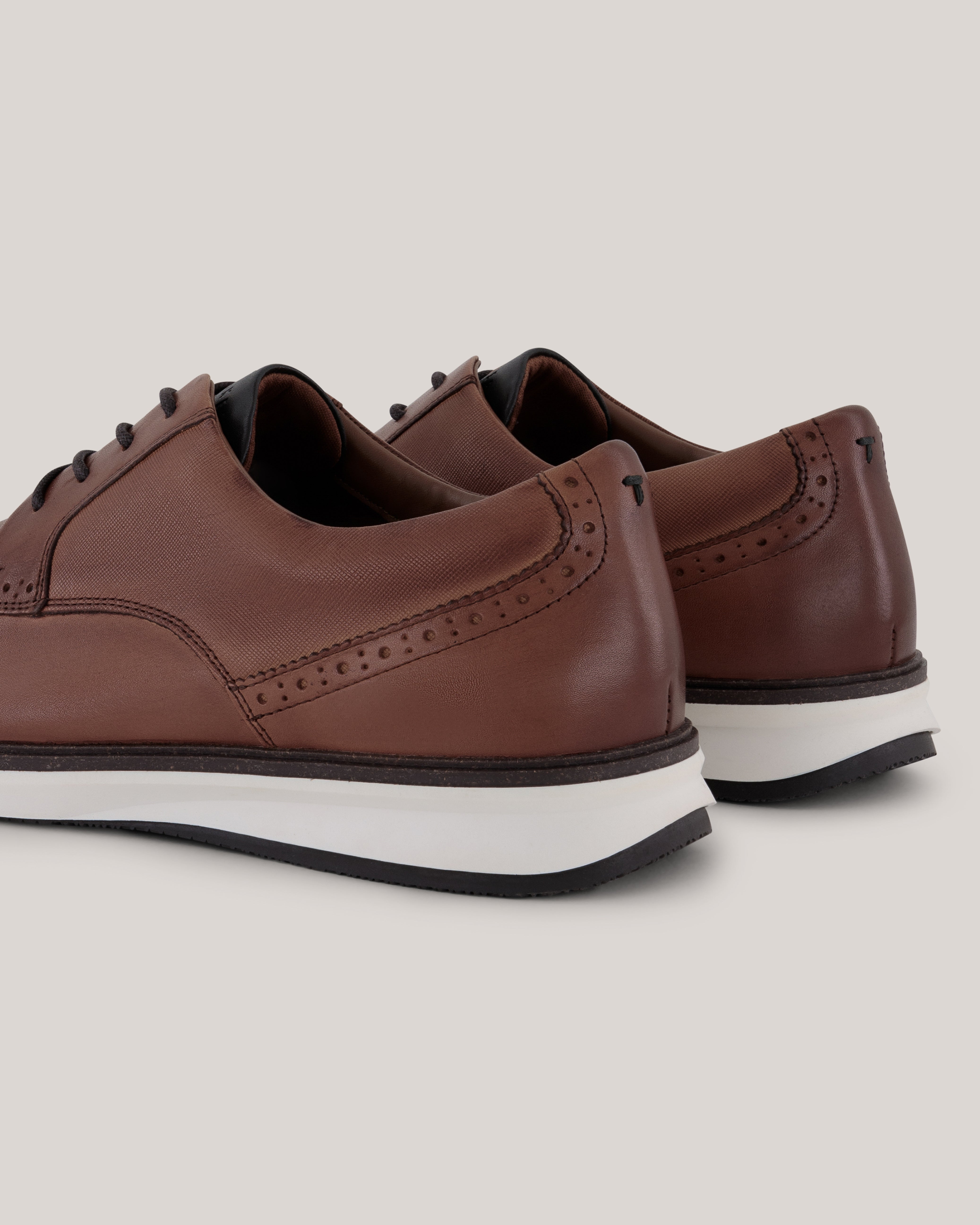 Huxxley Hybrid Shoe Dk-Brown