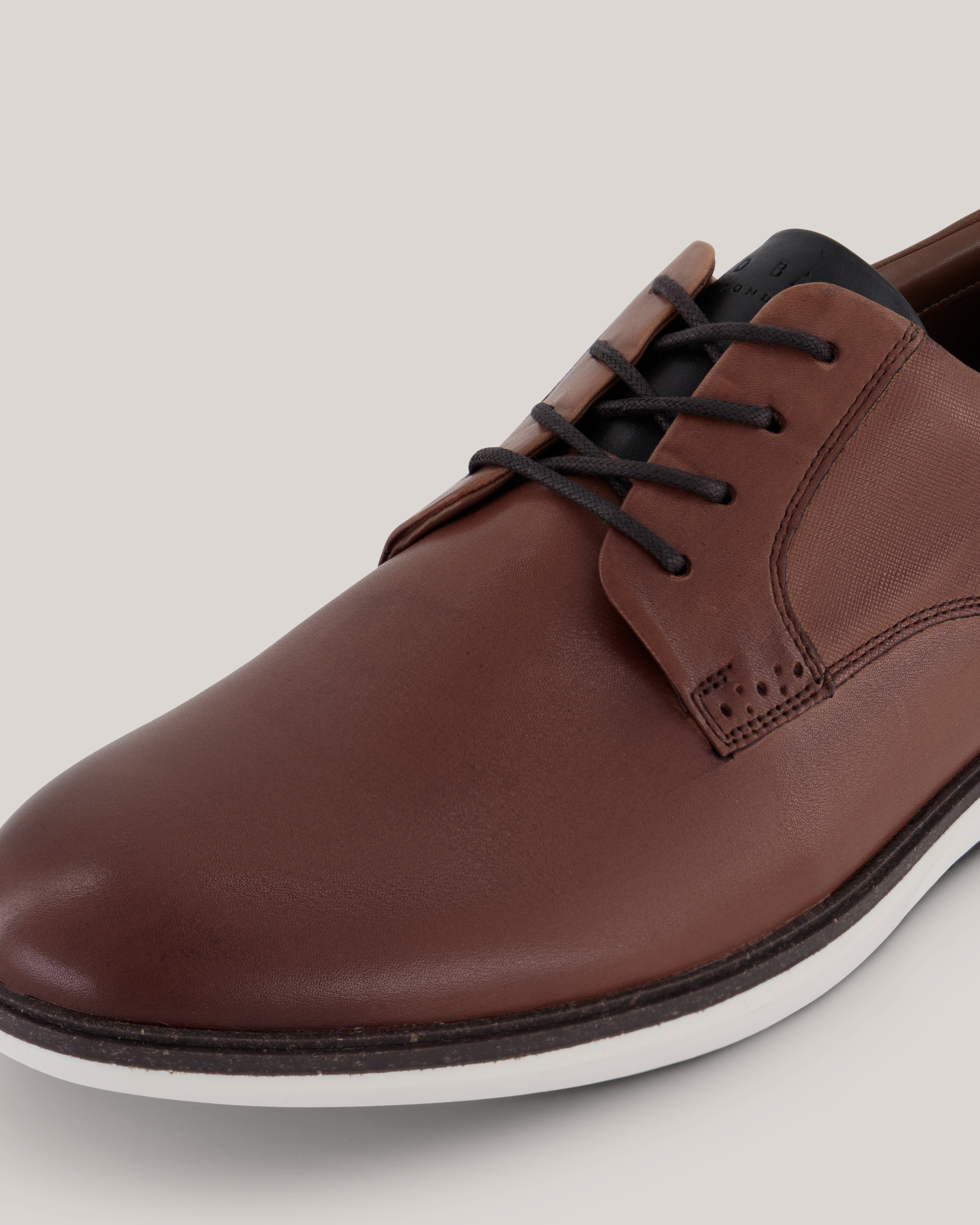 Huxxley Hybrid Shoe Dk-Brown