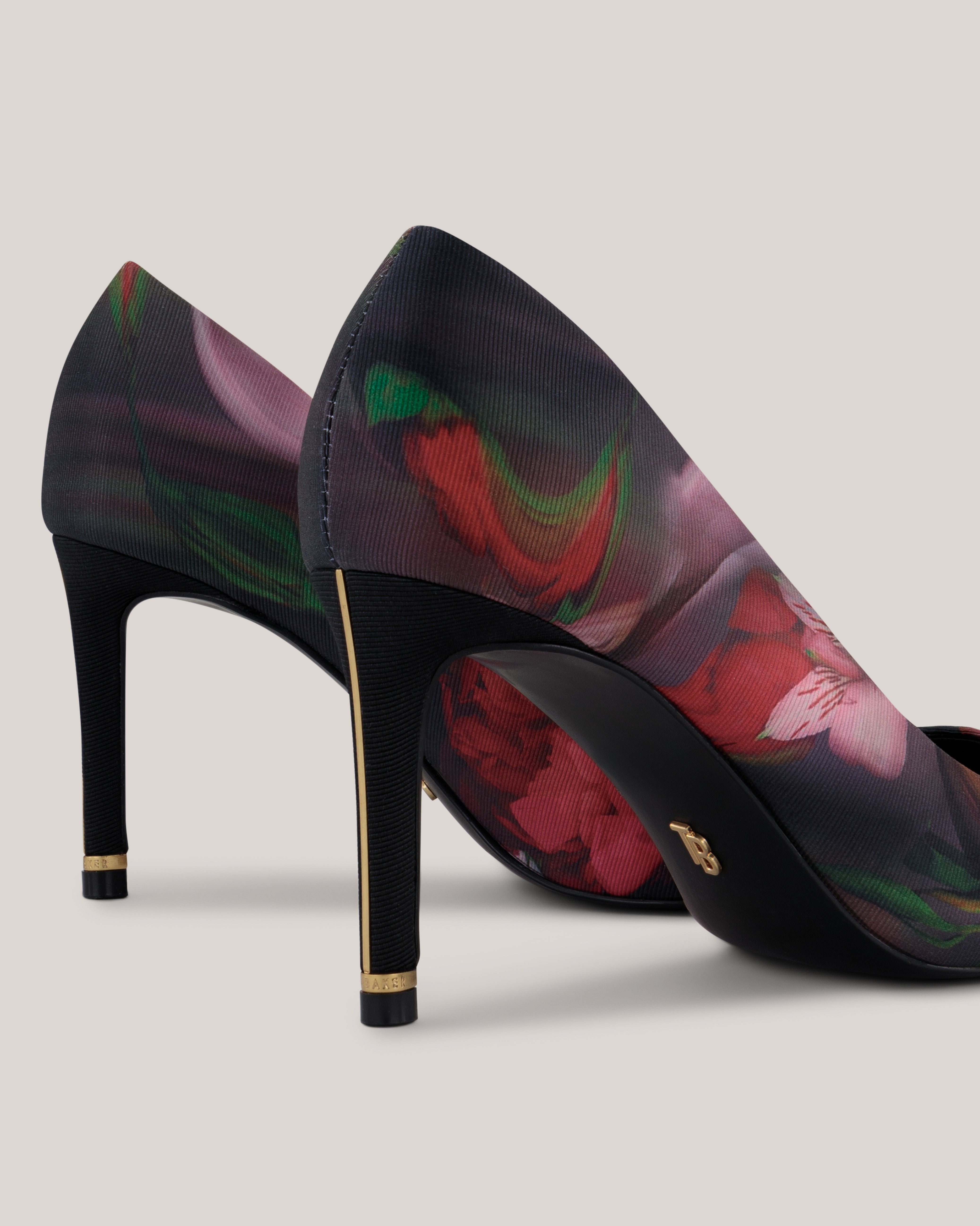 Chrlott Printed Satin Court Heel Black