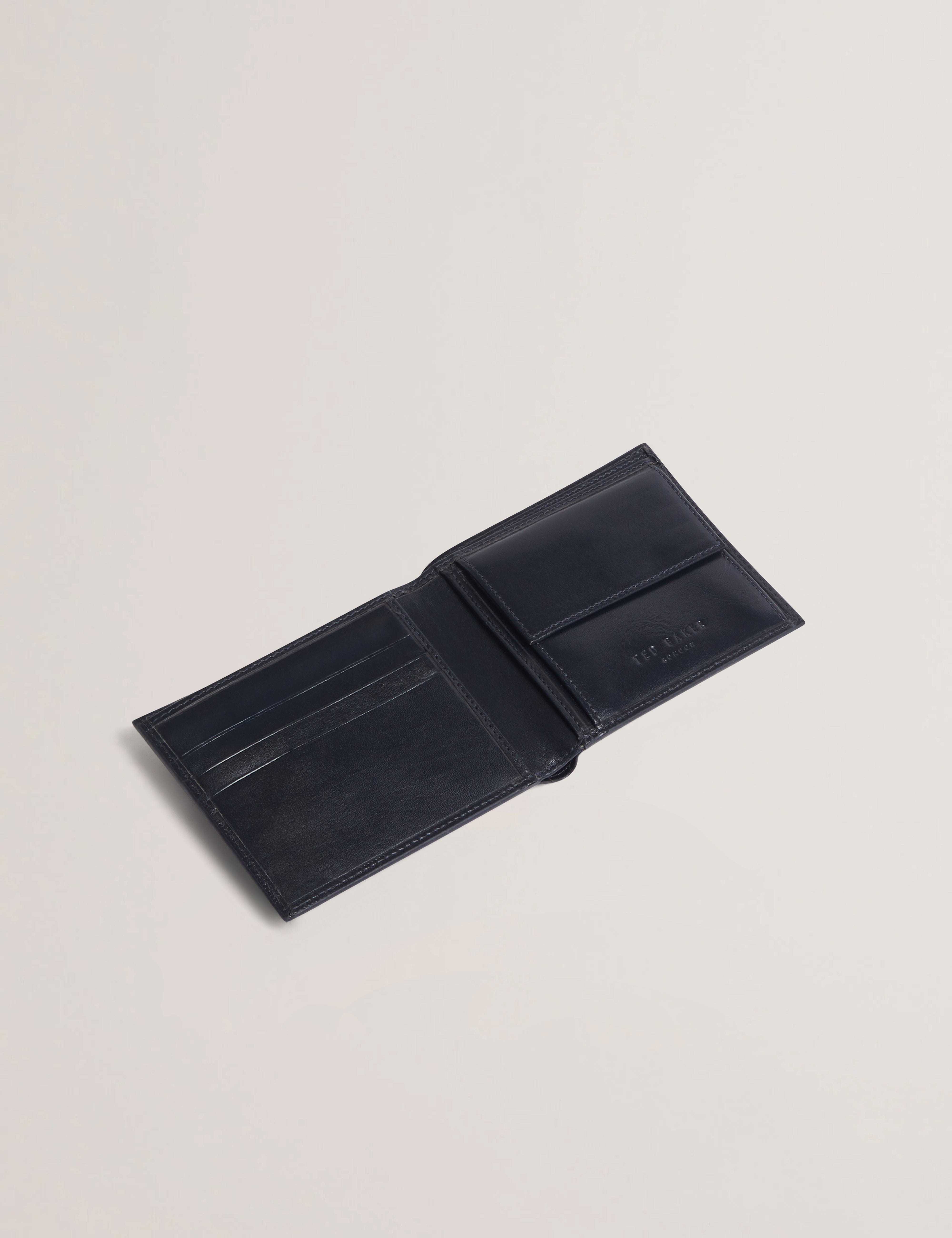 Prugs Embossed Corner Leather Bifold Coin Wall Navy