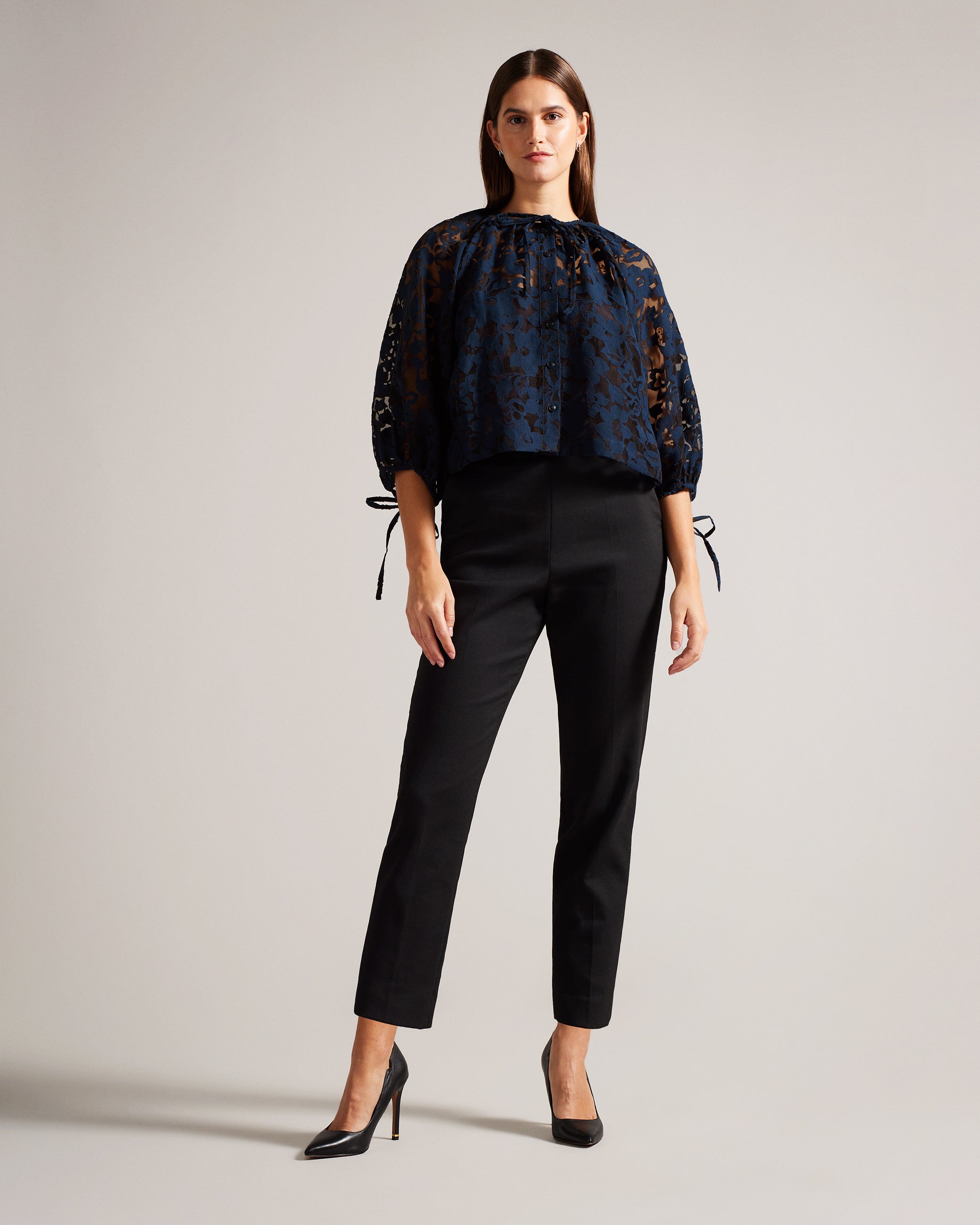 Gillou Puff Sleeve Blouse With Tie Detail Dk-Blue