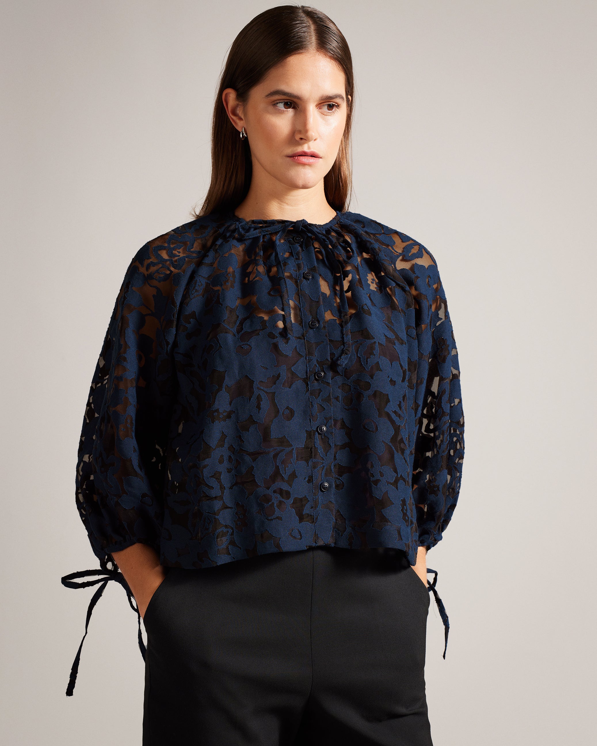 Gillou Puff Sleeve Blouse With Tie Detail Dk-Blue