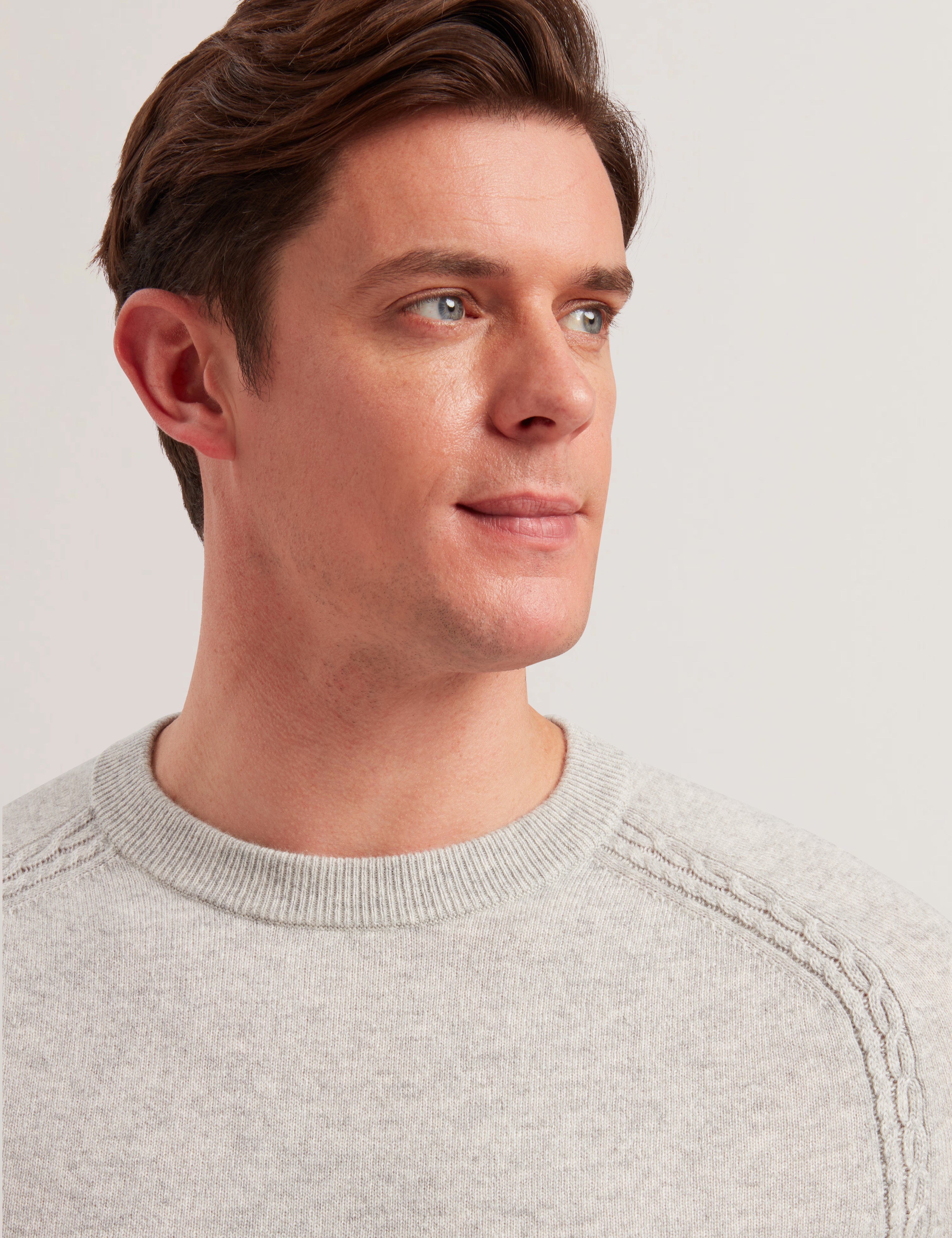 Glant Long Sleeve Cashmere Cable-T Crew Neck Grey