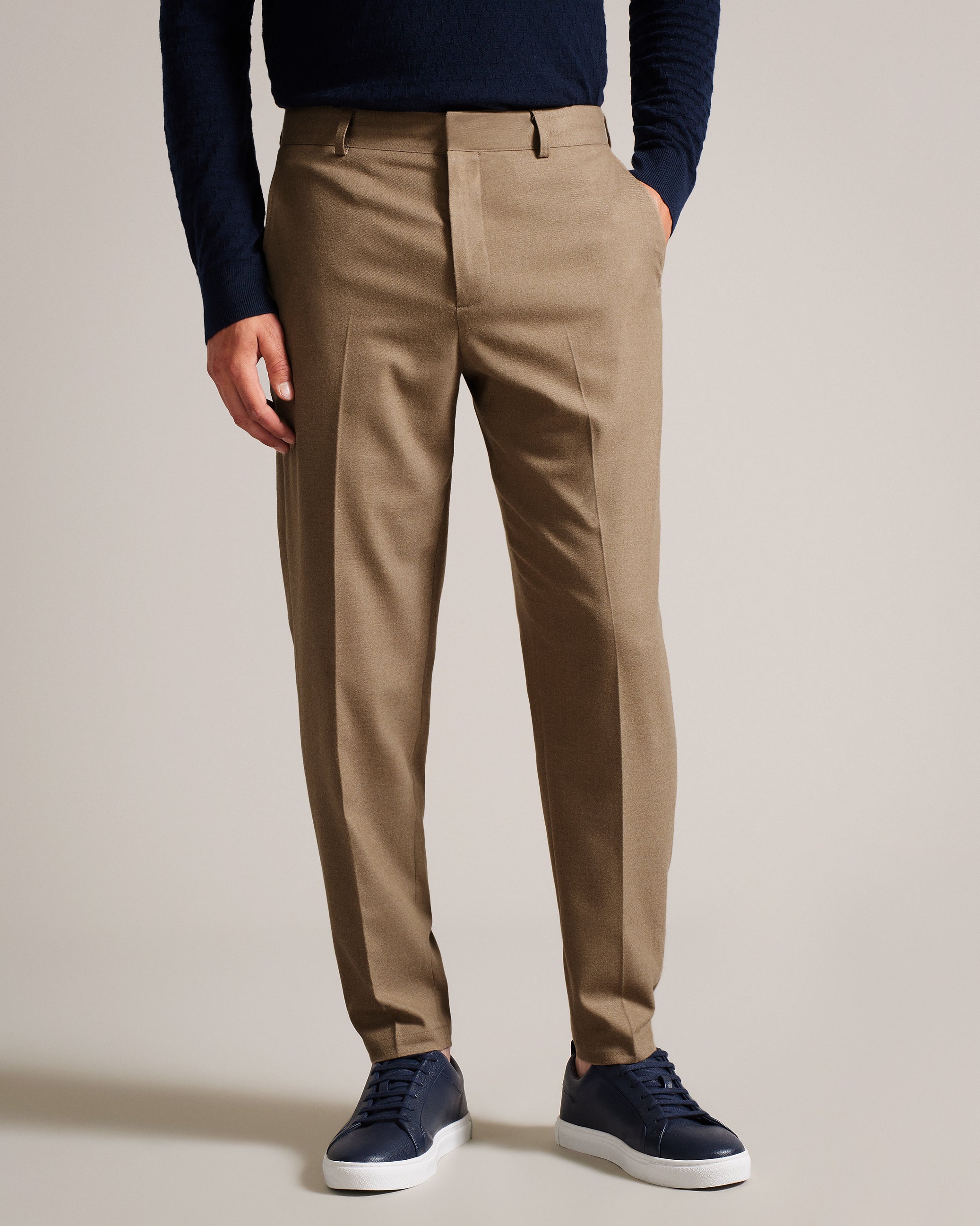 Quantem Flannel Trousers Taupe
