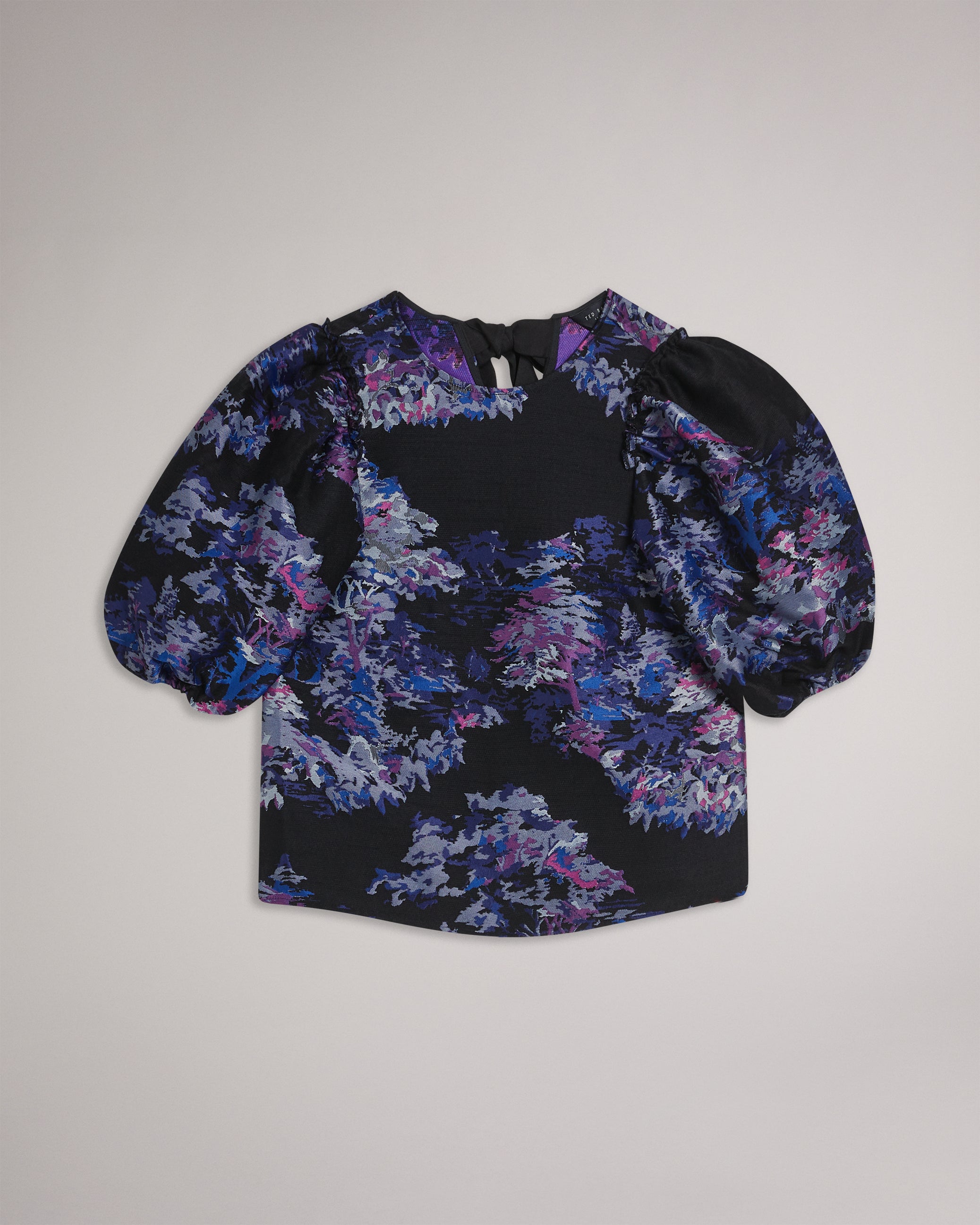 Olliiey Jacquard Top With Puff Sleeves Black