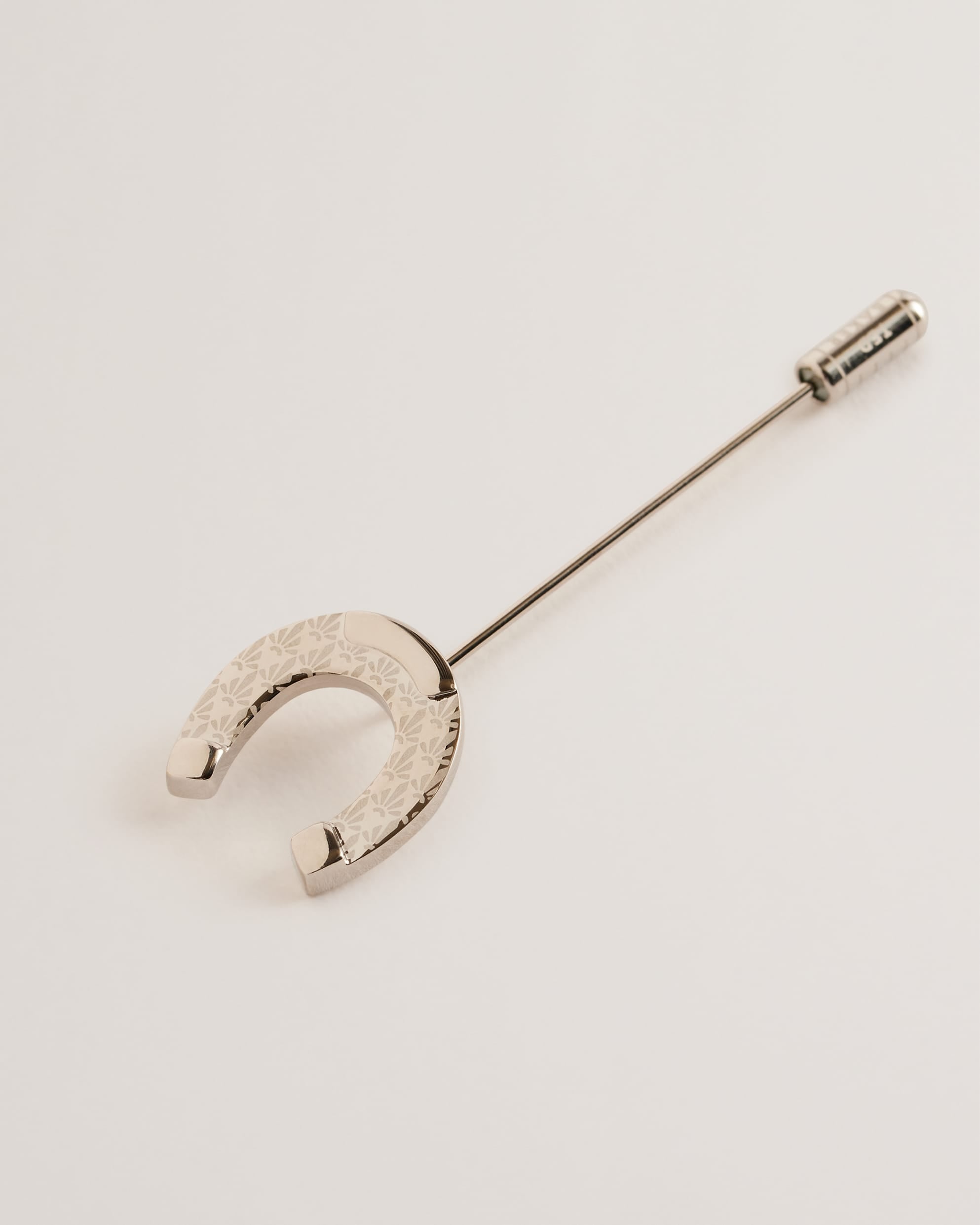 Lucki Horseshoe Cufflinks And Lapel Pin Set Silver-Col