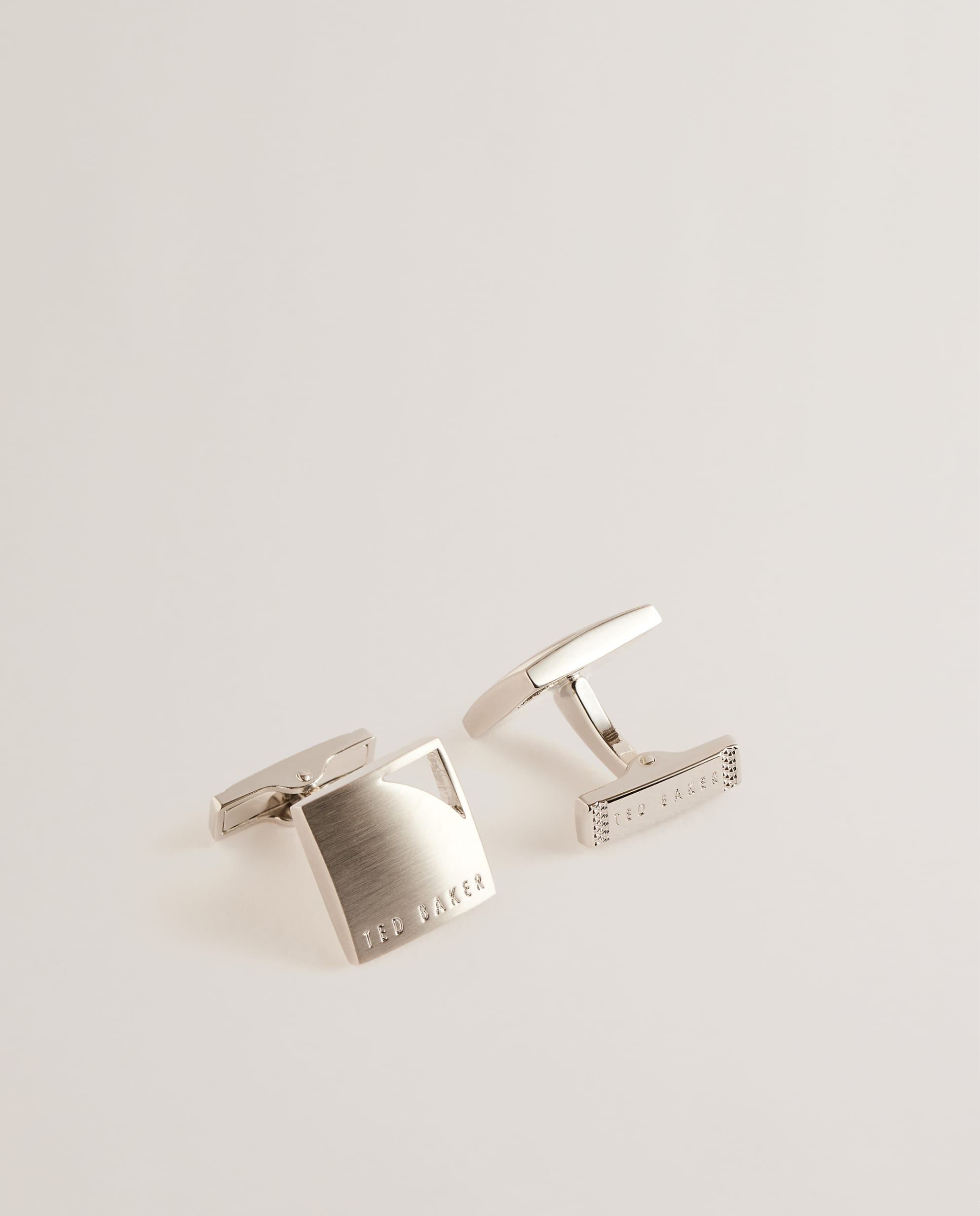 Curvin Branded Cut Out Detail Cufflinks Silver-Col