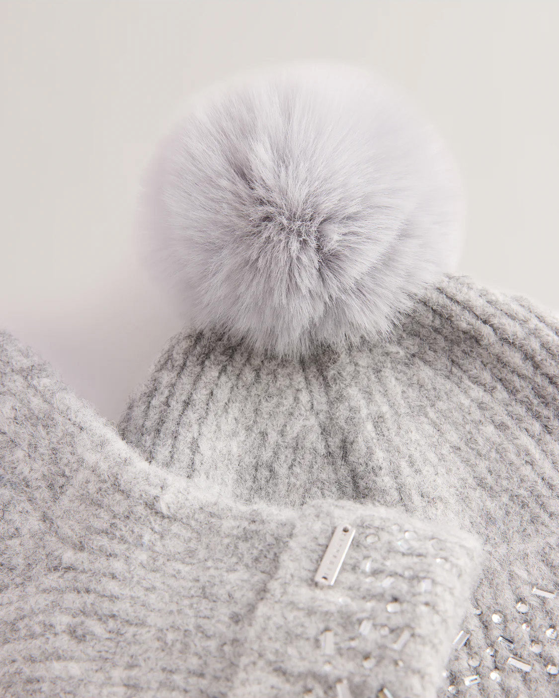 Keriis Rhinestone Knitted Hat And Gloves Set Grey