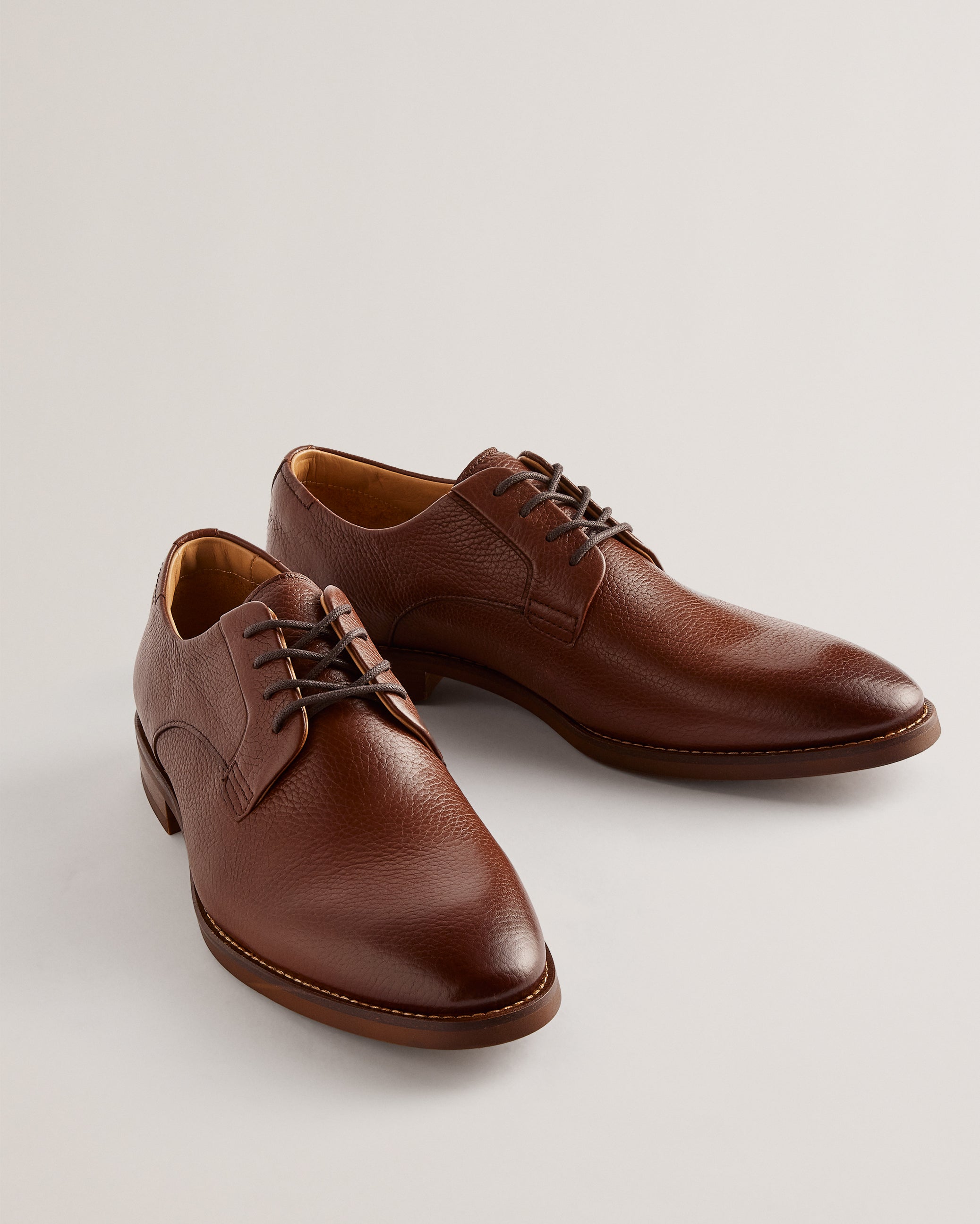 Rregent Textured Leather Derby Shoes Brown