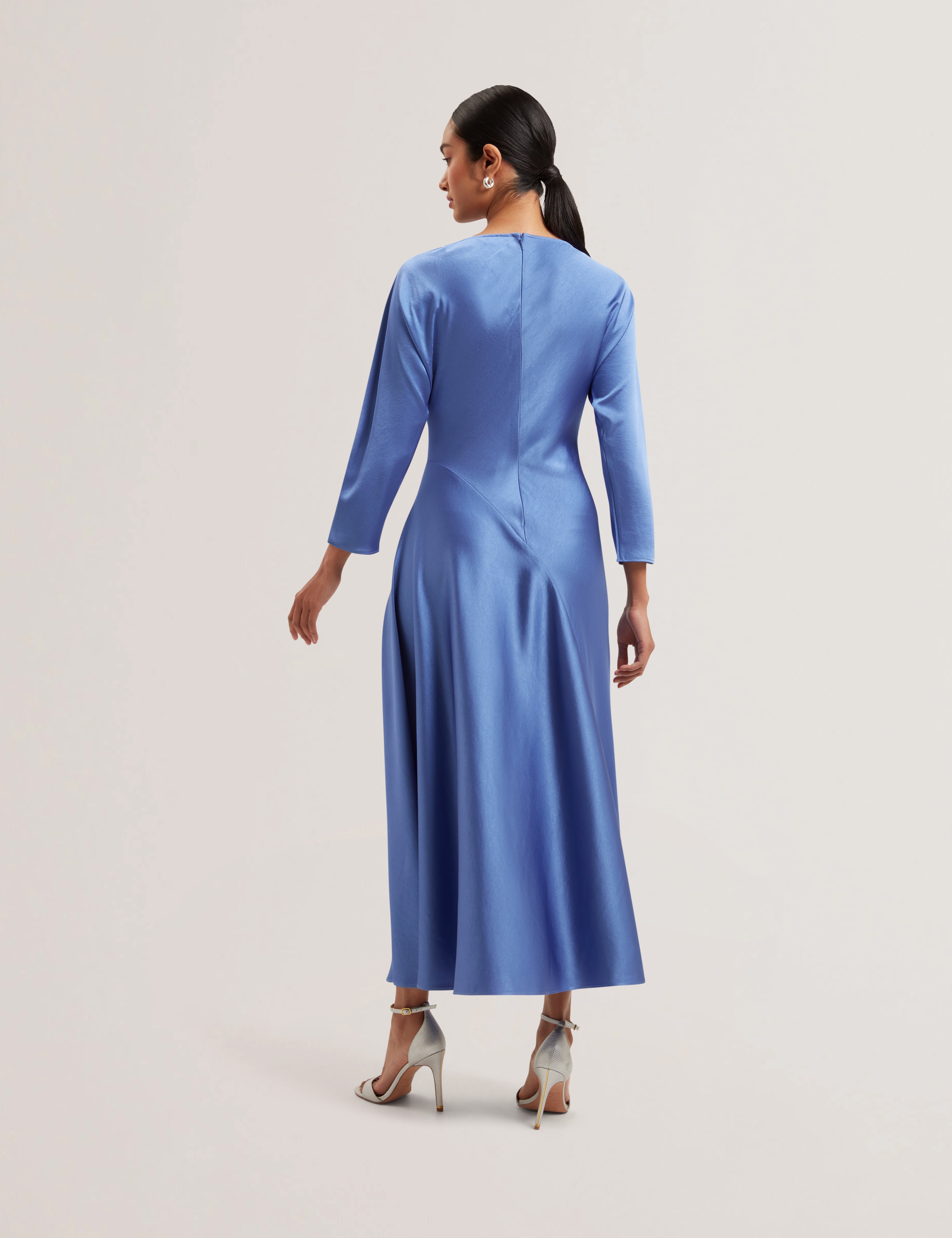 Minho Curve Seam Detail Midi Dress Lt-Blue