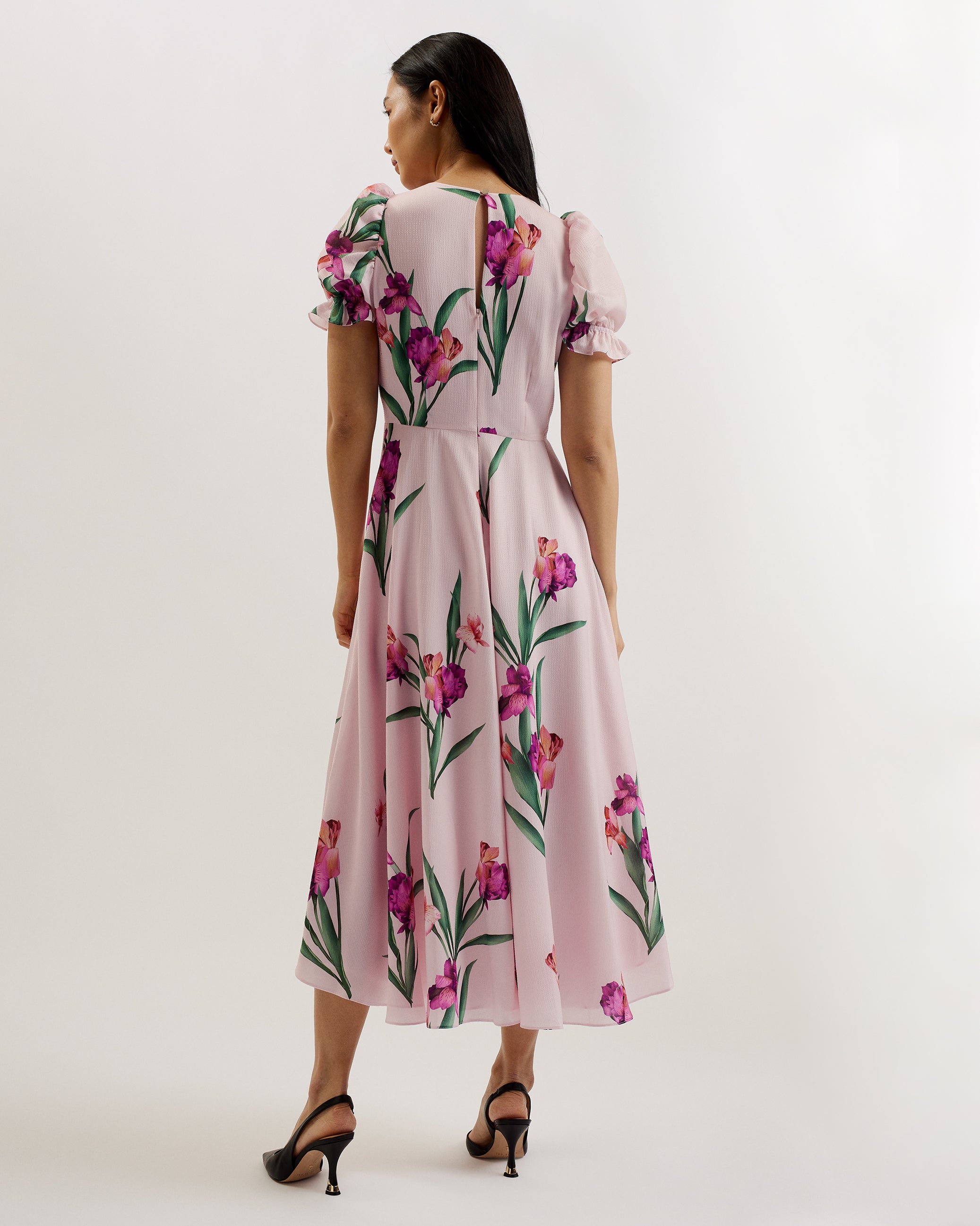 Meriel Midi Tea Dress With Puff Sleeves Lt-Pink