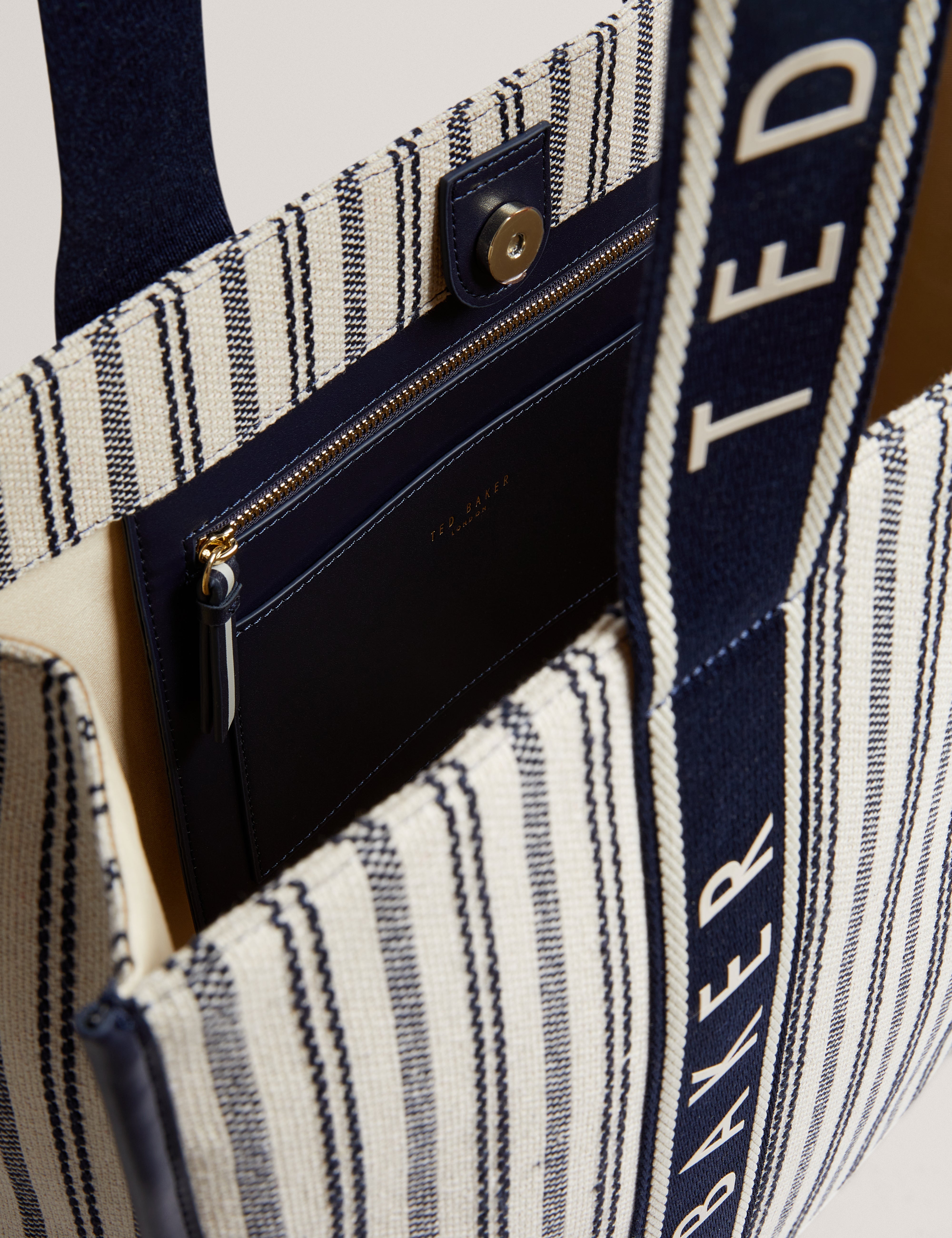 Hayllee Striped Canvas Large Icon Bag Navy