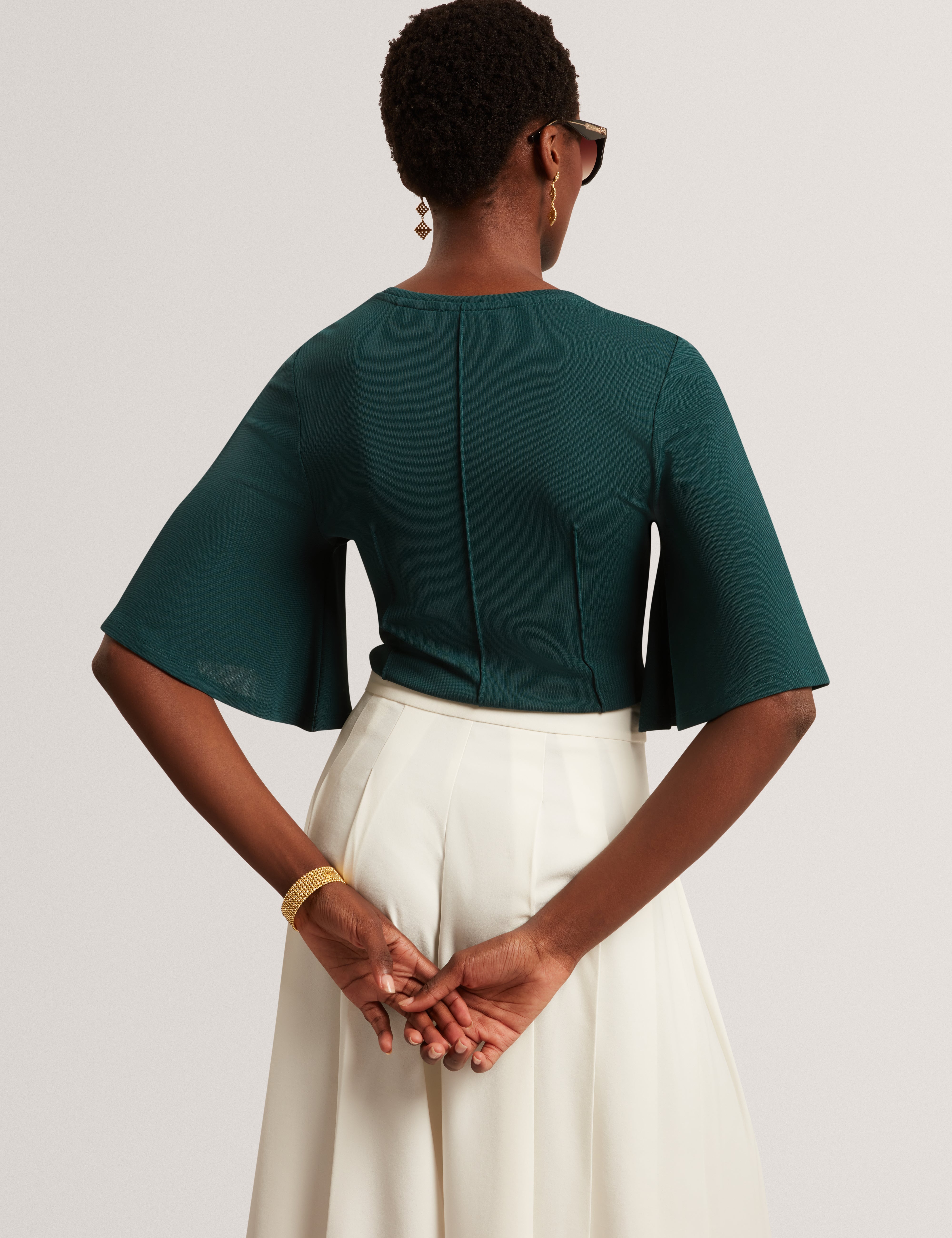Jackaln Crepe Jersey Seam Detail Short Sleeve Top Dk-Green