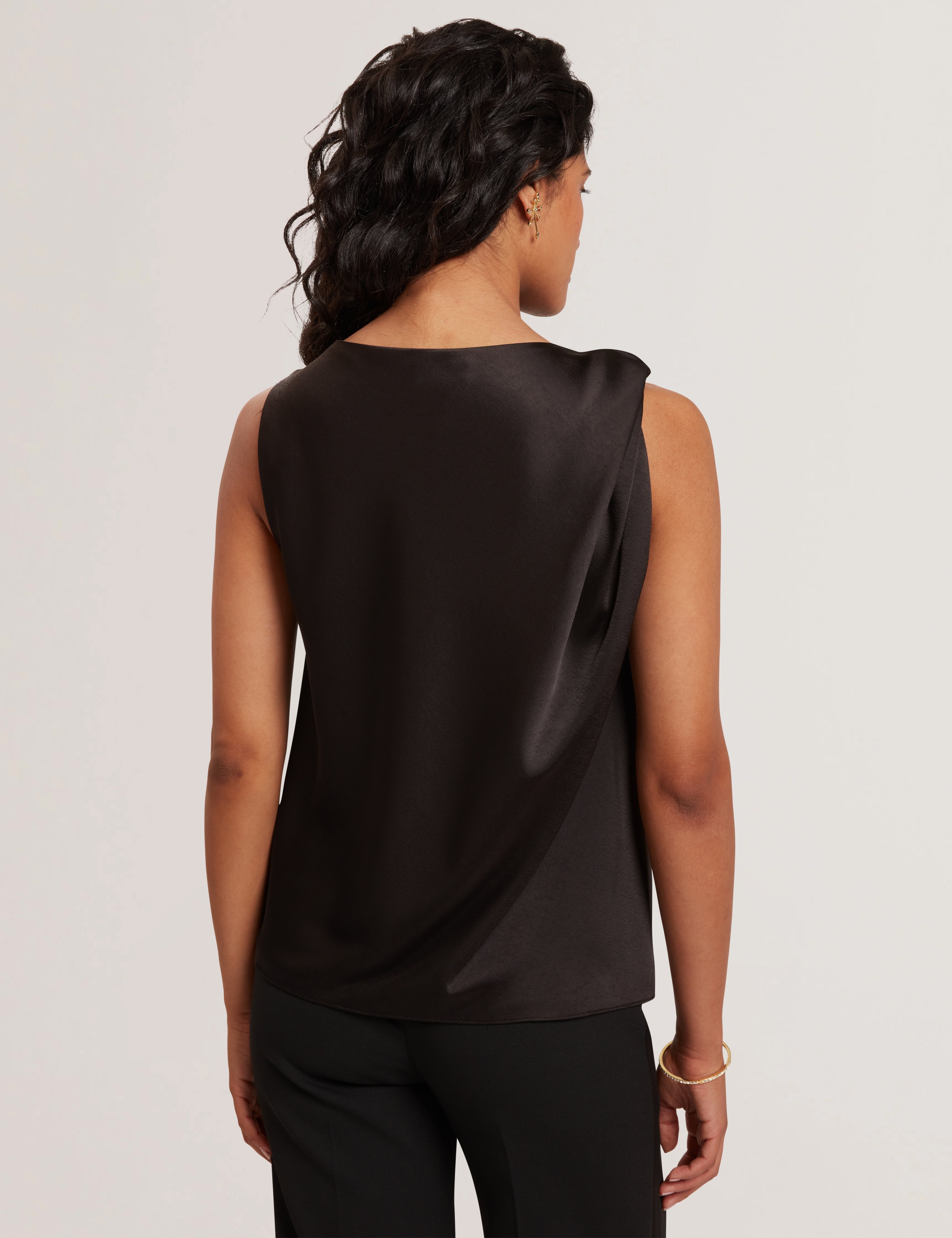 Miona Sleveless Twist Detail Top Black