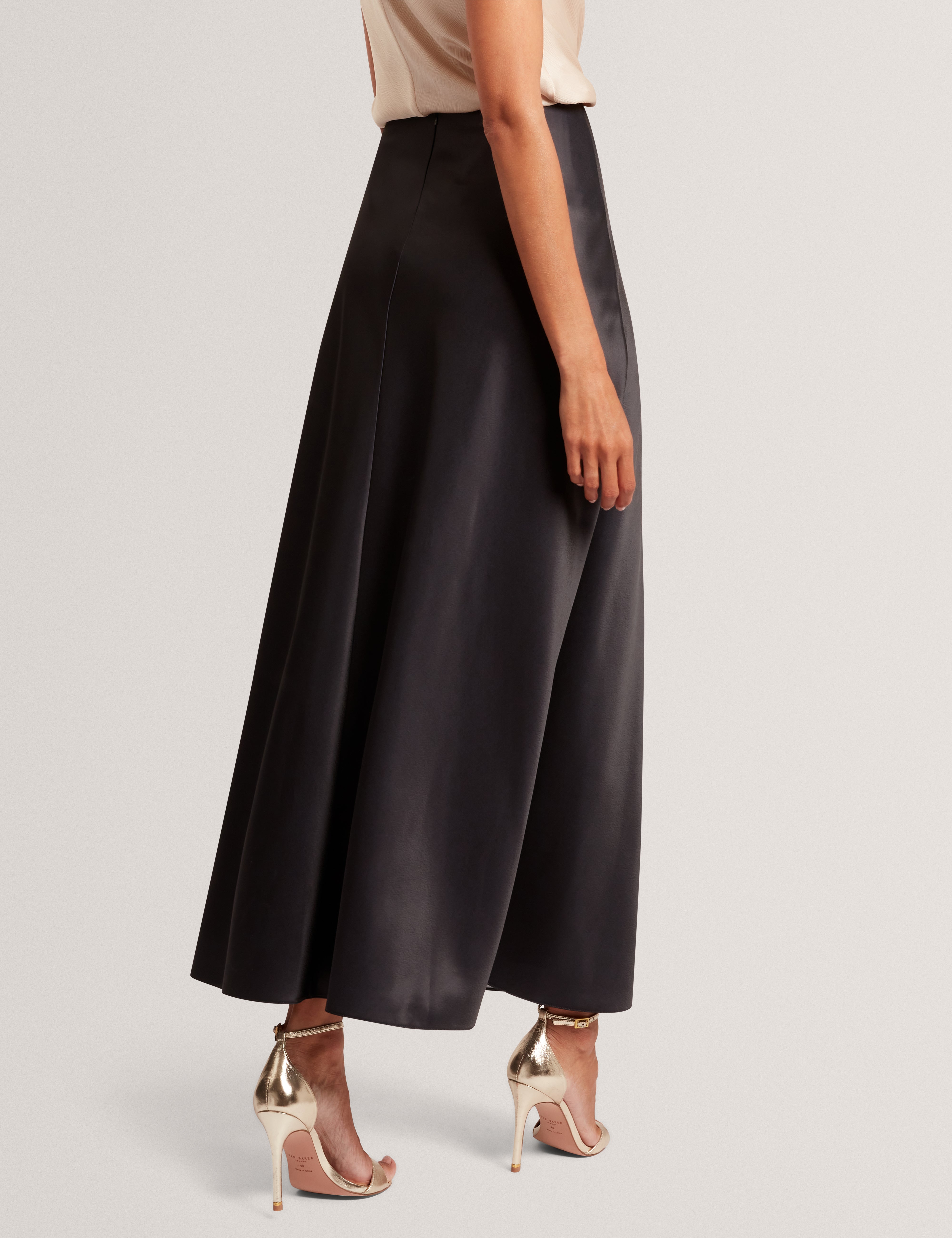 Salira Printed Bias Cut Midi Skirt Black