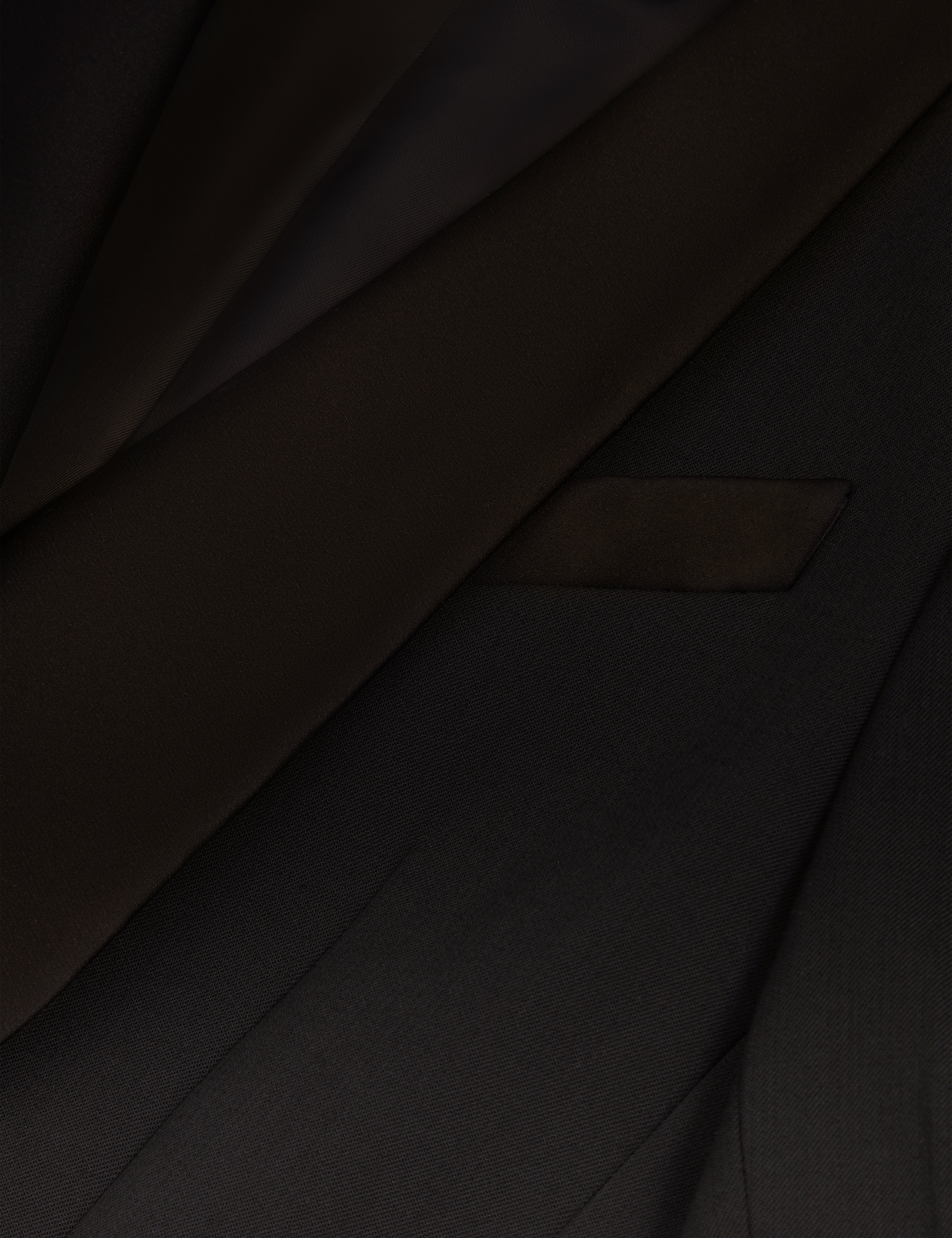 Valee Tailored Relaxed Blazer With Satin Lapel Black